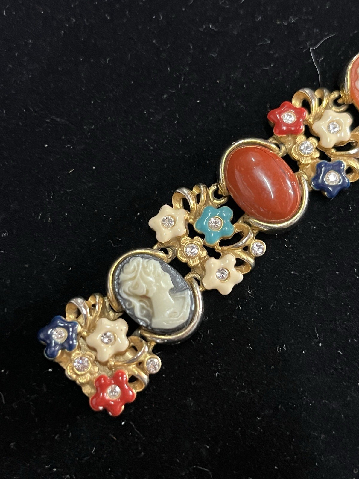 Camrose & Kross JBK Cameo Flower Stone Bracelet 7.25” Long AS IS For Repair