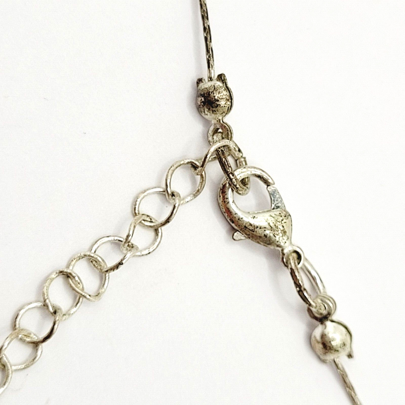 Chunky Mother of Pearl Shell Bead Neutral Color Silver Tone Chain Vtg Necklace