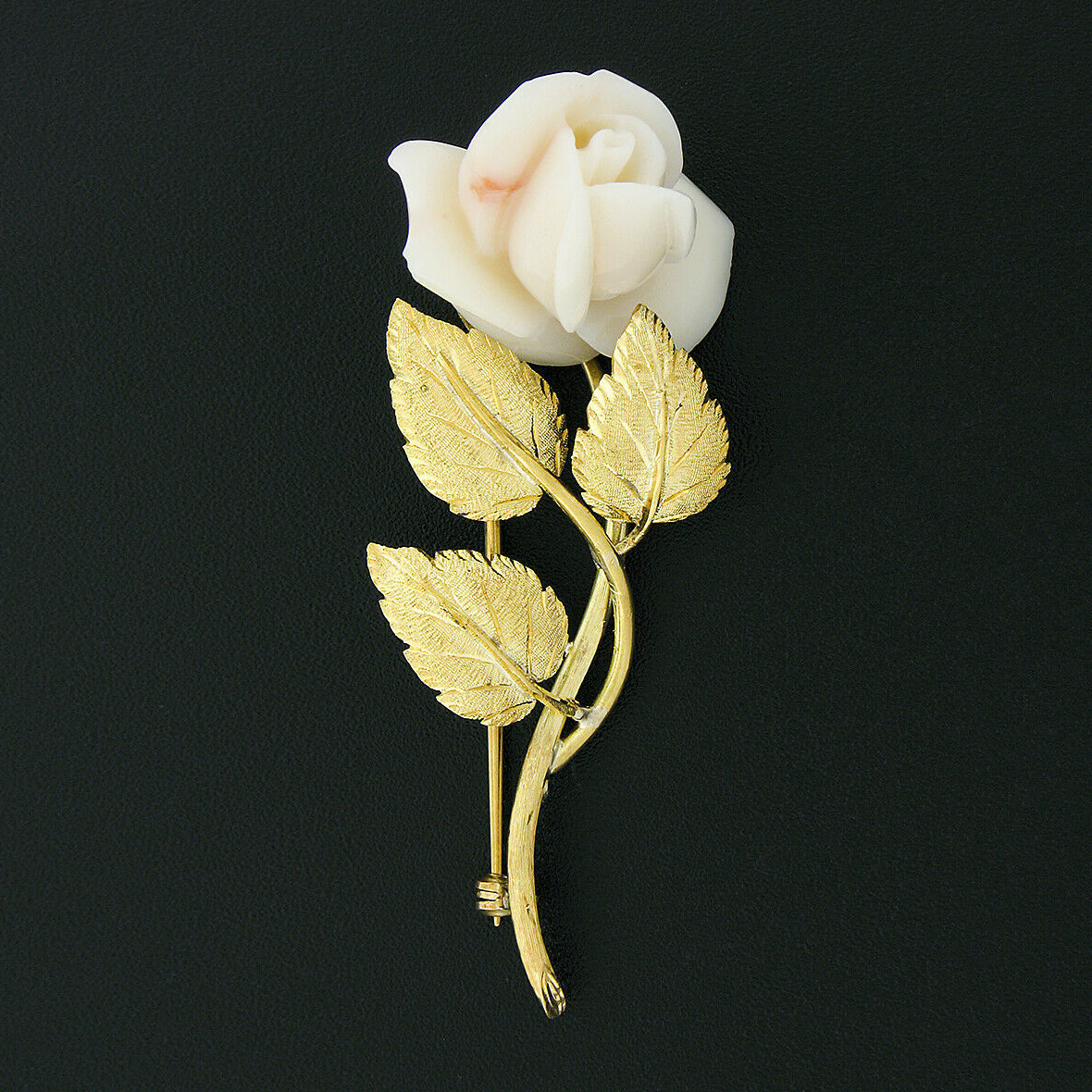 Vintage 18K Gold Carved Angel Skin Coral Rose Flower Hand Finish Leaves Brooch