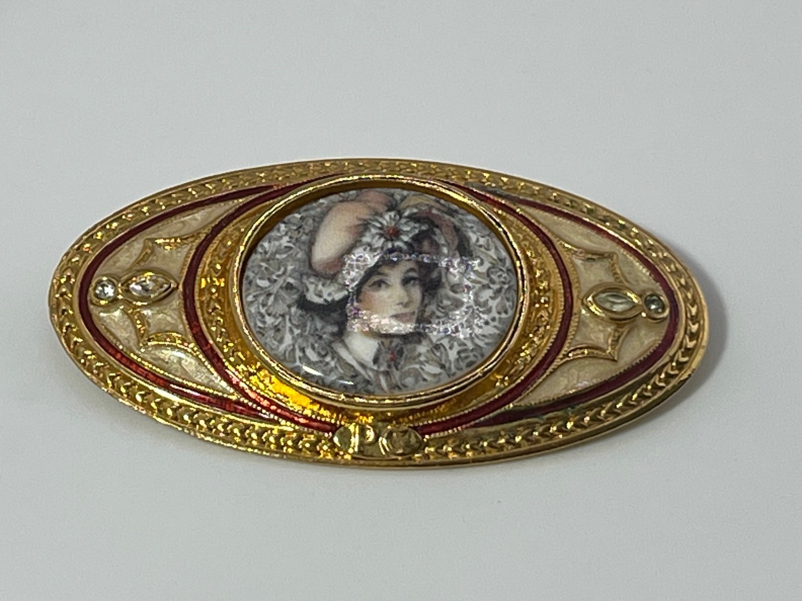 Vintage Art Deco Style Portrait Brooch Gold Tone Enamel Oval Pin Victorian Woman