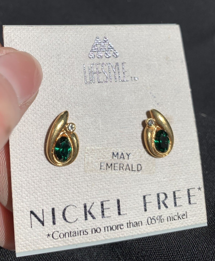Vintage Gold Tone Emerald Rhinestone Pierced Earrings May Birthstone Elegant