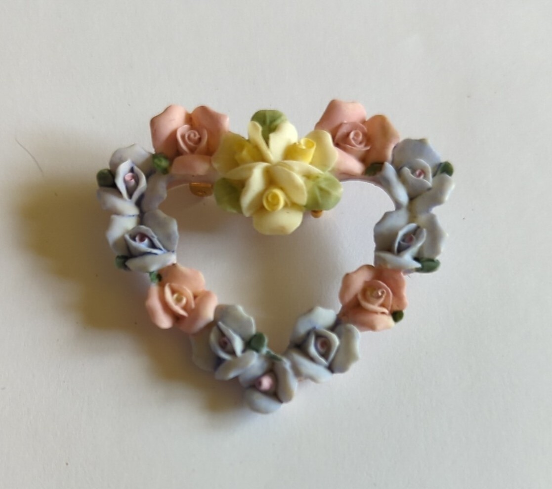 Avon Vintage Hearts and Flowers Pin Lavender Pink Yellow.