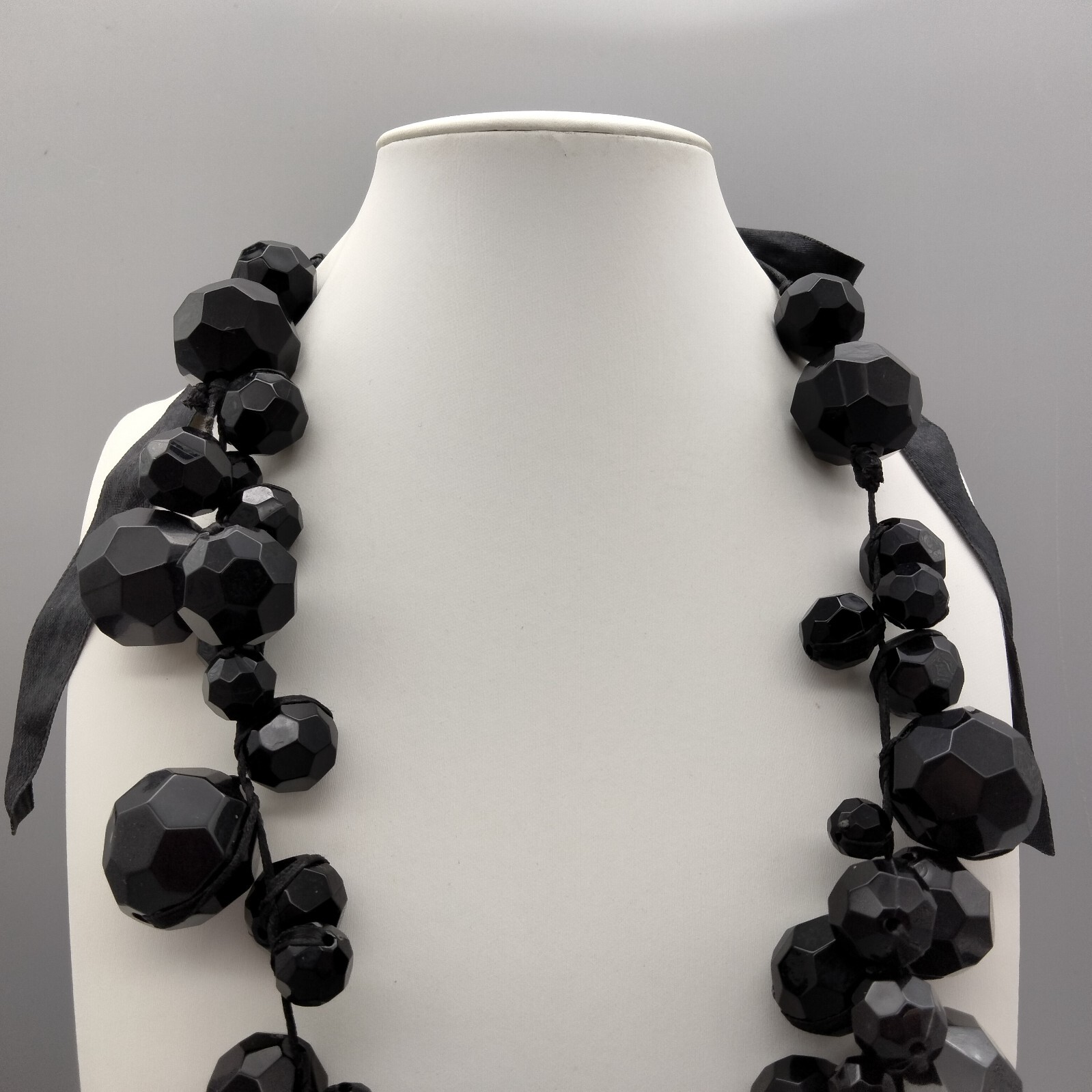 90s Goth Glam Boho Chic Black Acrylic Necklace Funky Chunky 24″ Vintage 1990’s