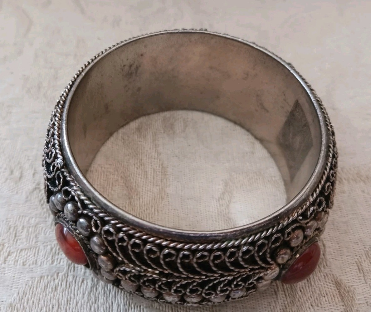 Vtg Silver Tone Metal Filigree Cuff Bracelet with Carnelian Red Stone Medieval