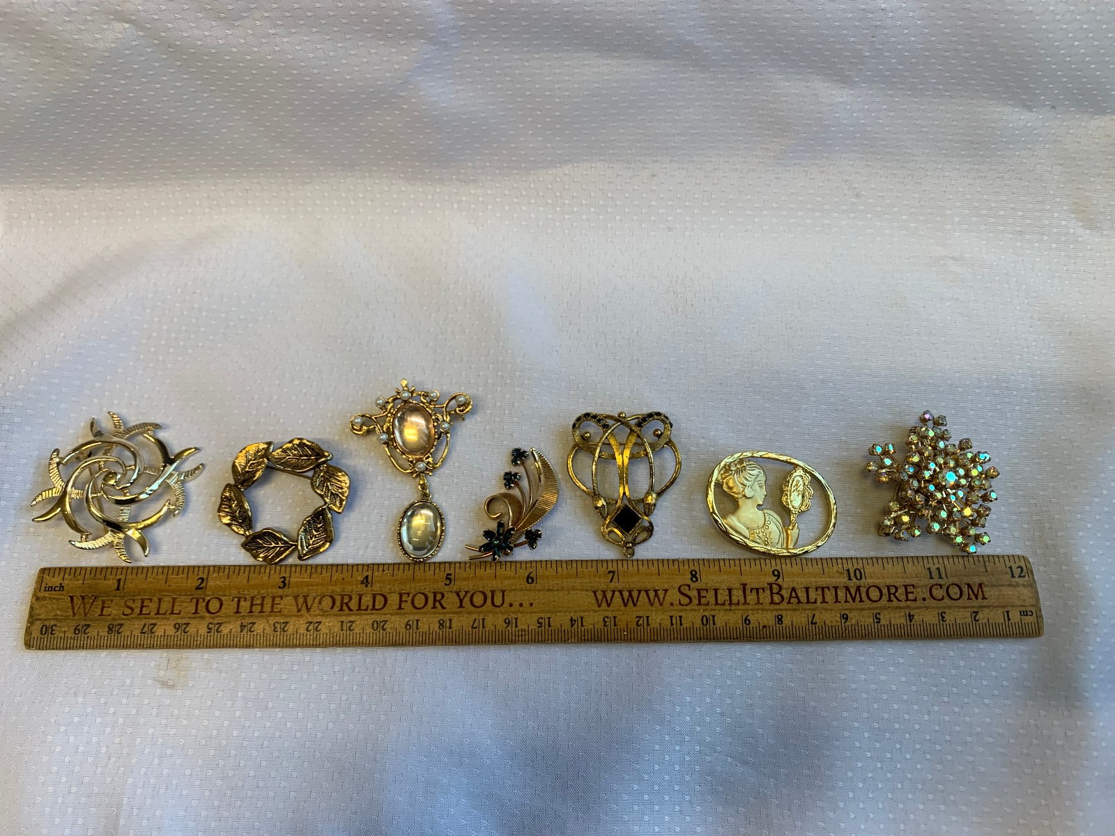Vtg Brooch Lot Giovanni Gerrys Monet Sarah C Avon Scatter Pins Costume Jewelry