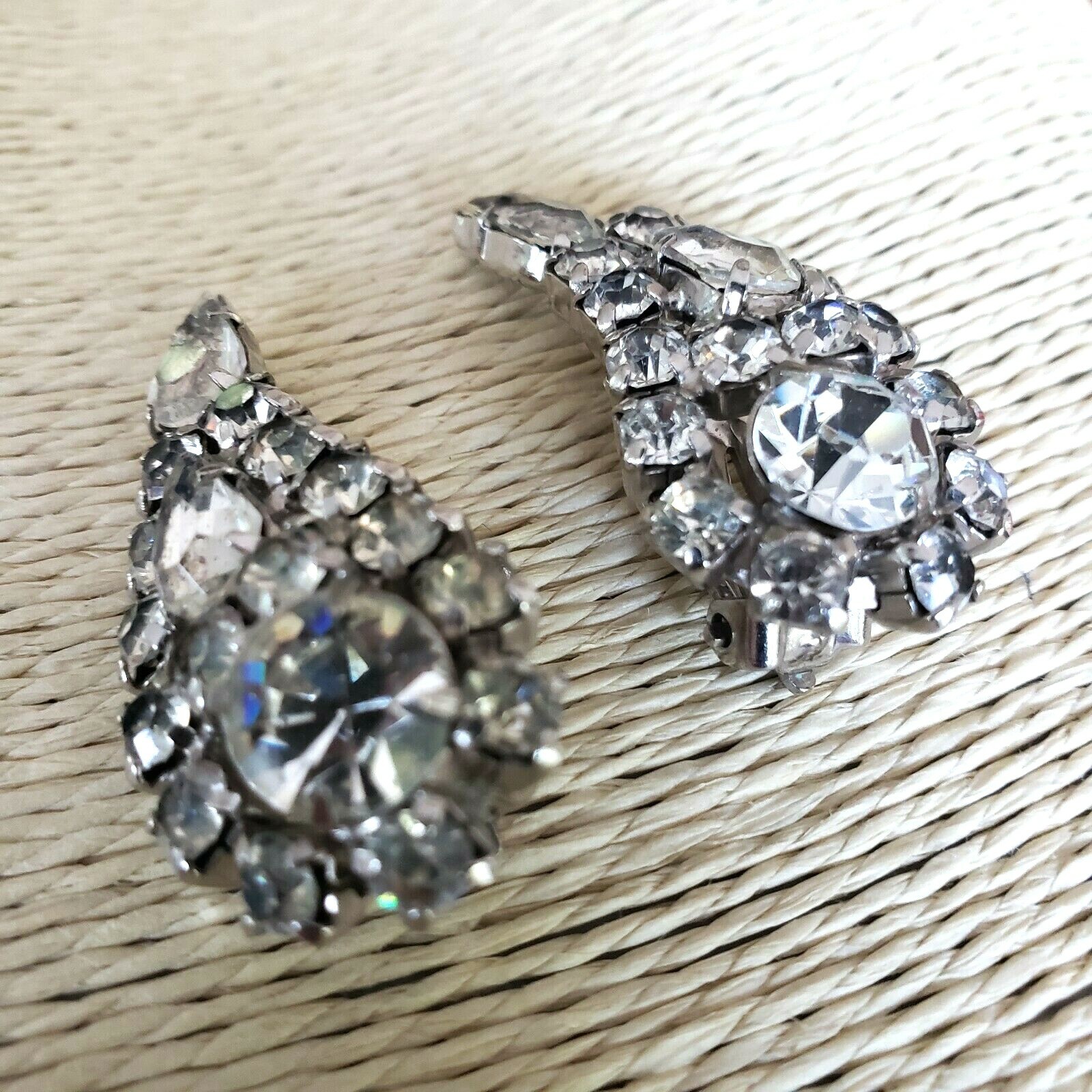 La Roco LaRoco Clear Rhinestone Clip Icy Earrings Paisley Teardrop Signed VTG