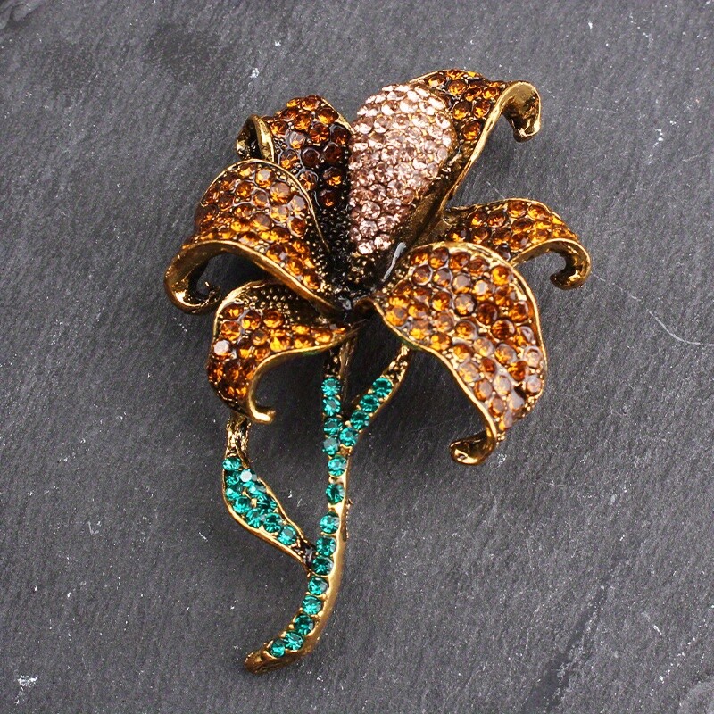 Retro Fashion Creative High-quality Temperament Rose Brooch Jewelry Gift