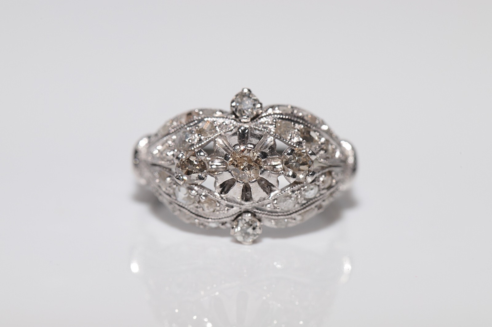 Antique 18k Gold Circa 1920s Art Deco Handcrafted Natural Diamond Decorated Ring