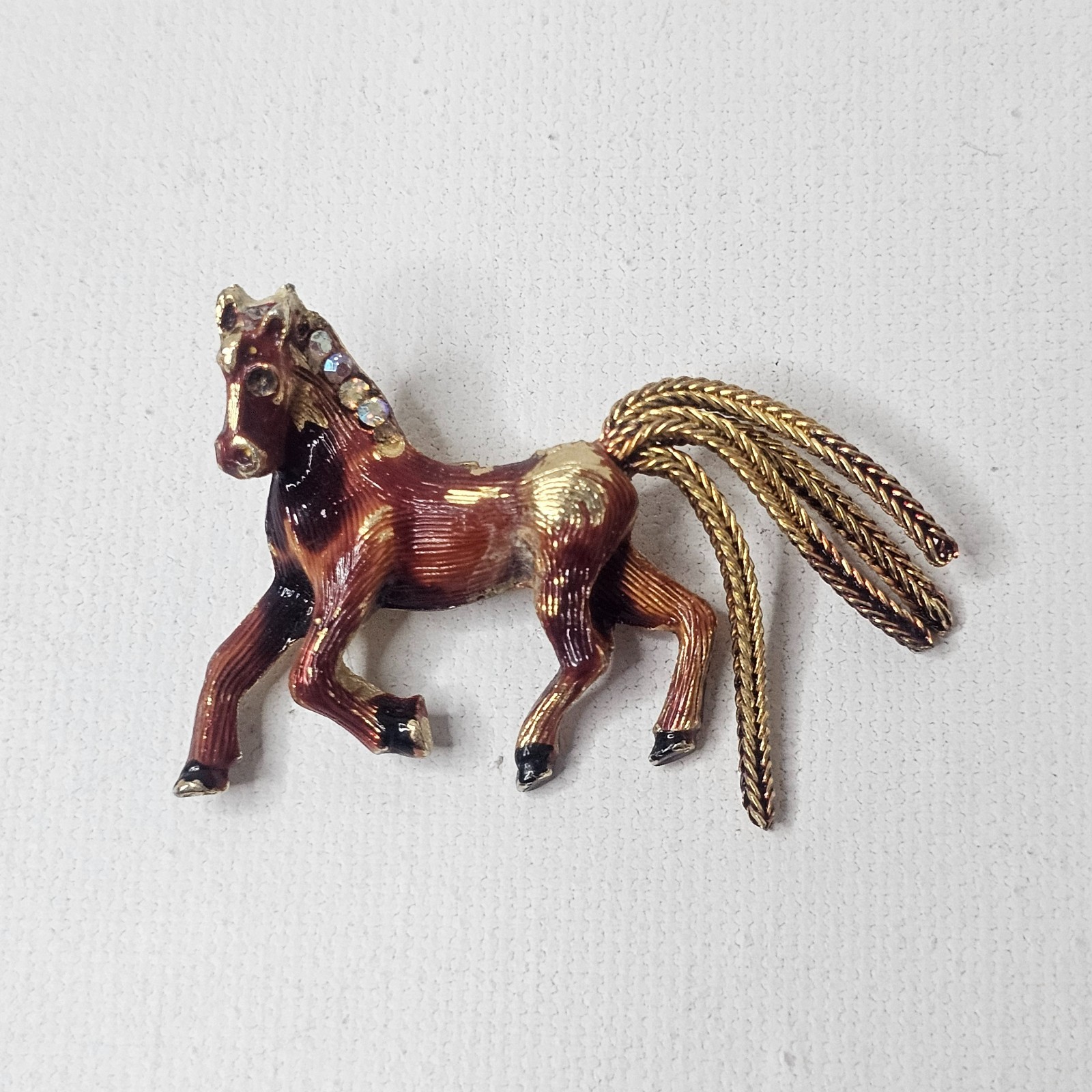 Vintage Running Galloping Horse Brooch Brown Goldtone Metal Unmarked Pin