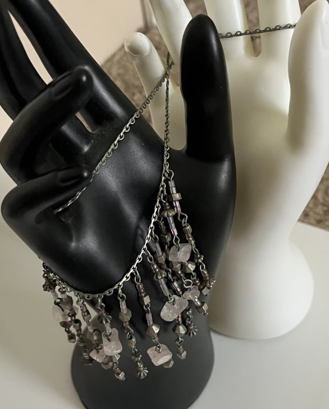 🌙NICKEL‑TONE CASCADING BIB NECKLACE • QUARTZ‑STYLE STONE CHIPS • ADJUST 16.5″