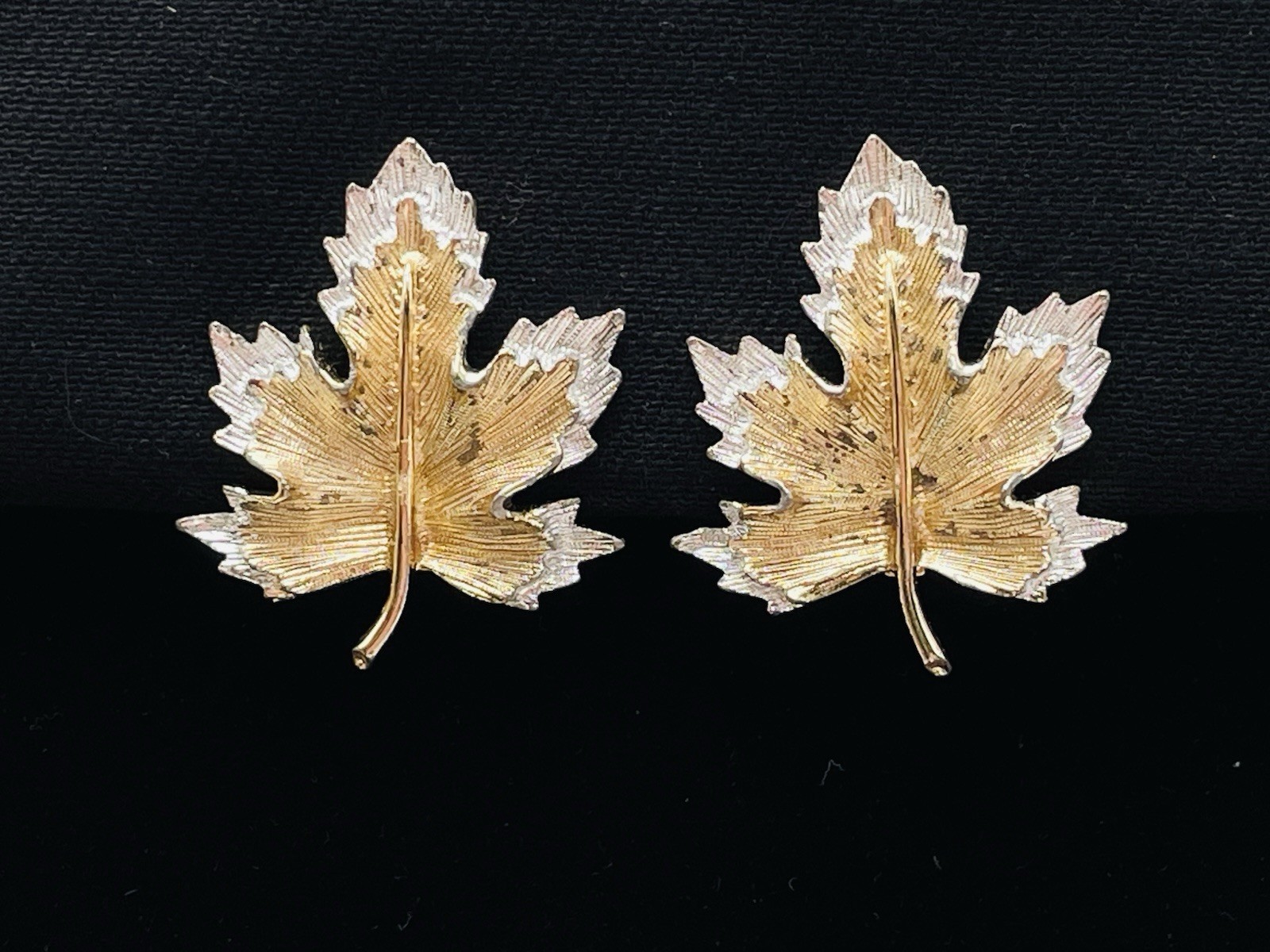 1964 Sarah Coventry “Nature’s Choice” Two Tone Clip On Leaf Earrings
