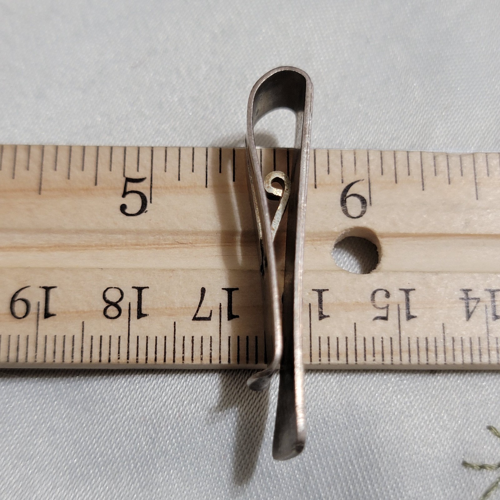 Vintage Guatemala 900 Silver Hand Etched Bird & Fish Nature Scene Tie Clip