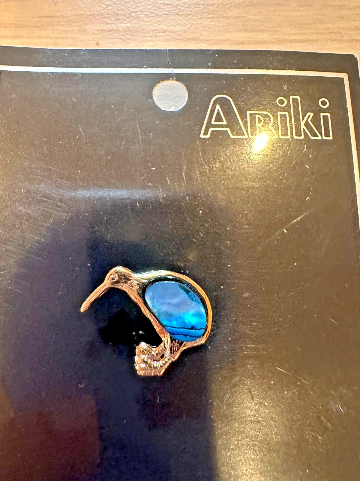 Ariki Paua Abalone Shell Kiwi BIrd Pin Brooch Gold Plated from New Zealand