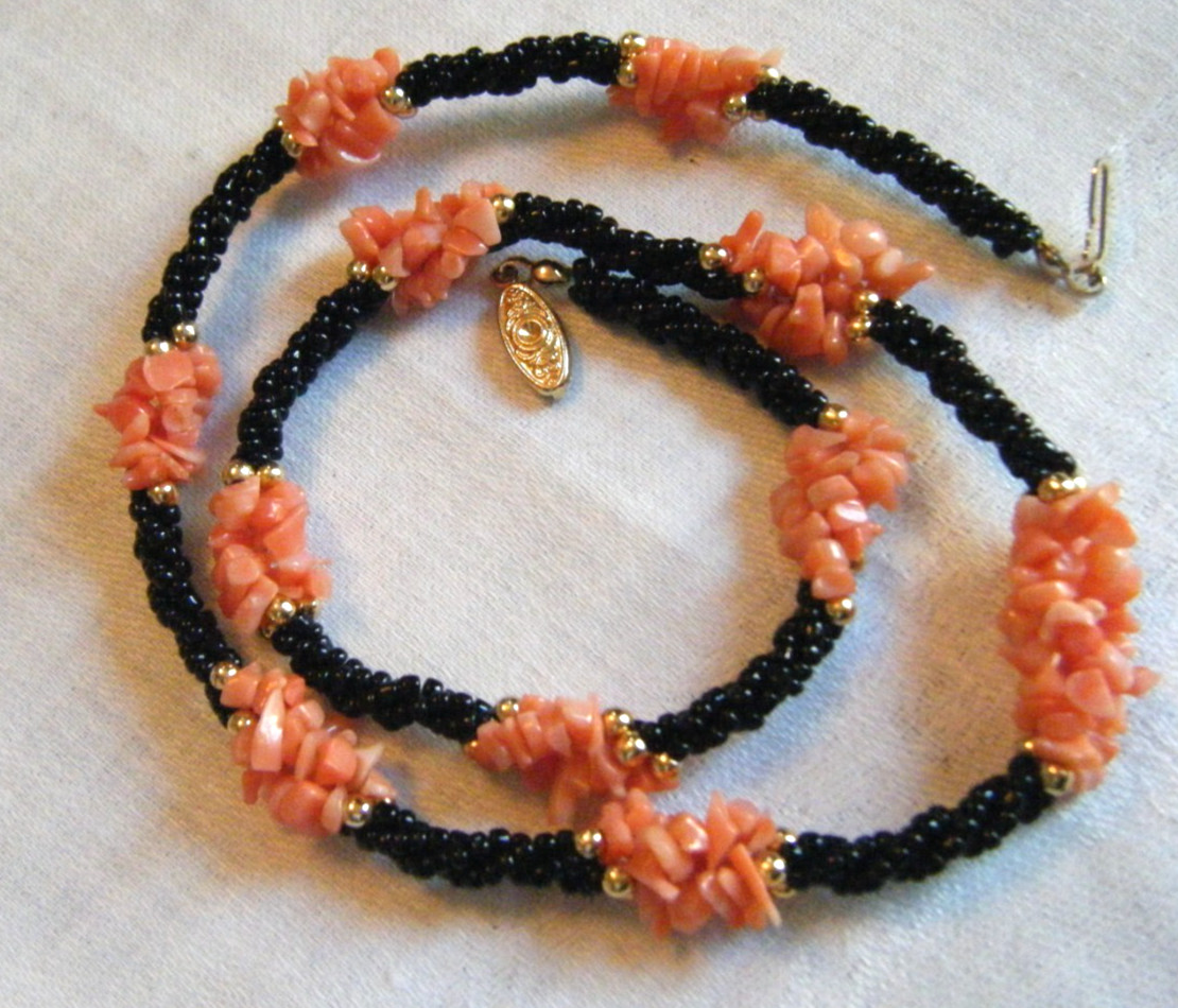 Vtg Necklace combo coral salmon color & with black onyx multi strands GF clasp