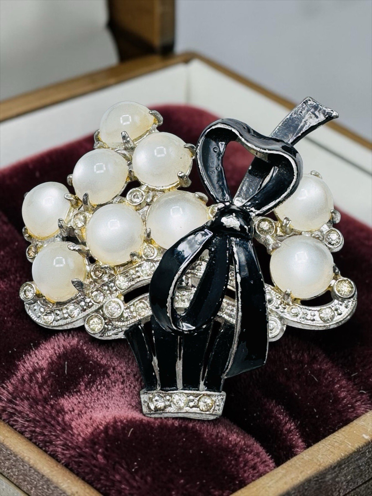 Vintage Coro? Moonglow Cabochon Basket Brooch w/Bow Rhinestones