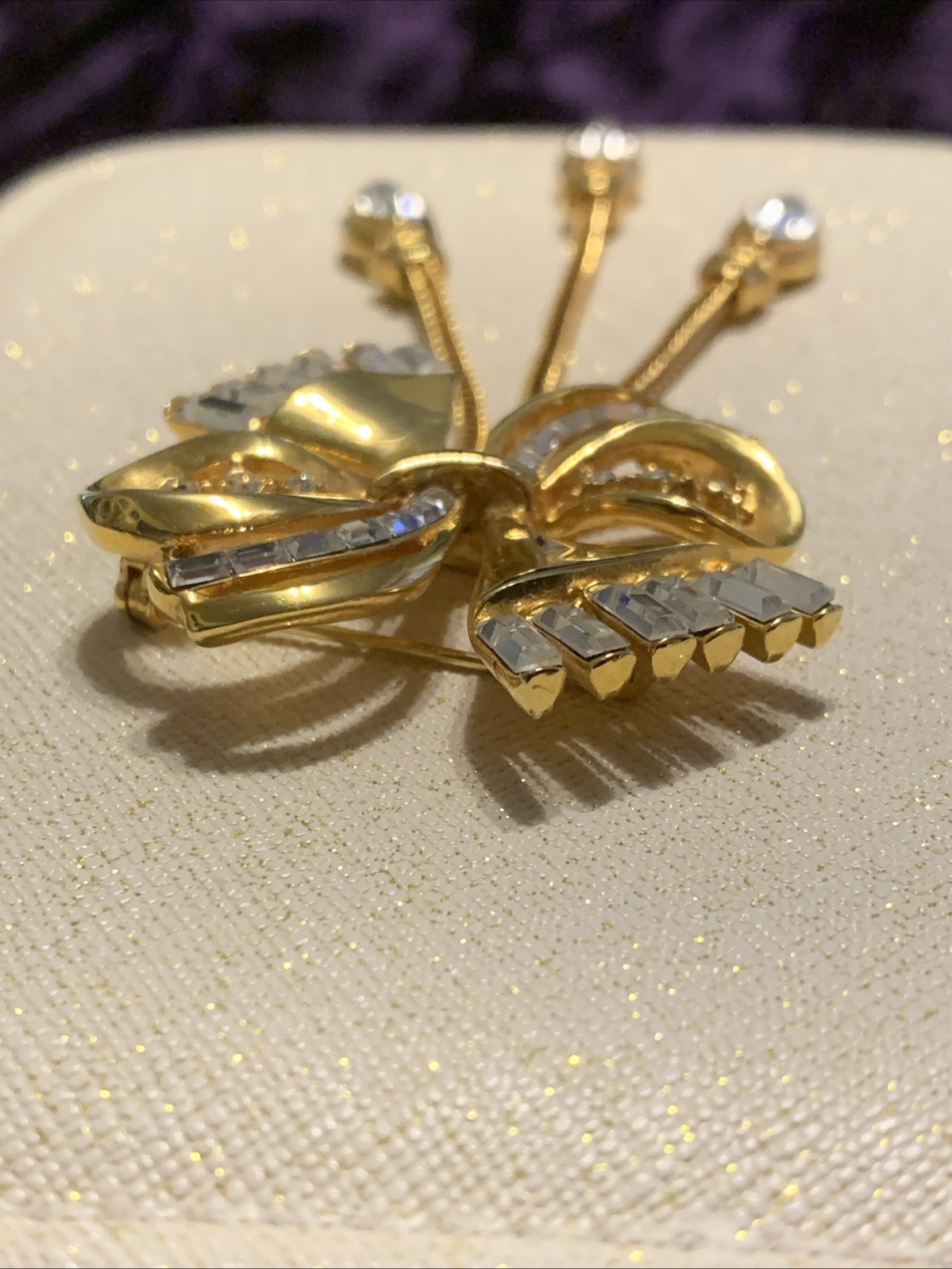 COCO VTG_Robert Rose Bow 4” Brooch Dangle Tassels Clear Rhinestones Baguettes