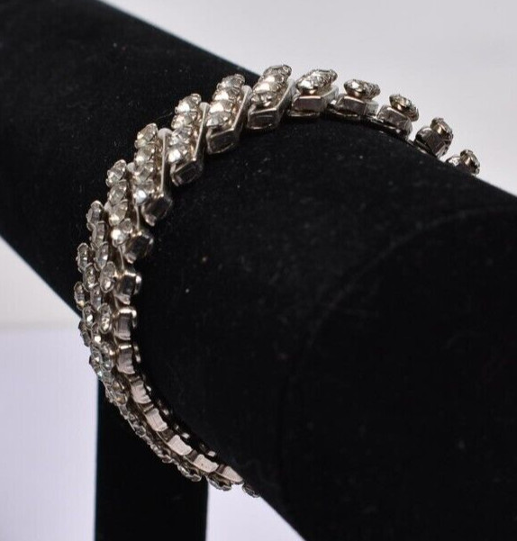 Vintage Clear Rhinestone Stretch Expanding Prong Set Silver Tone Bracelet
