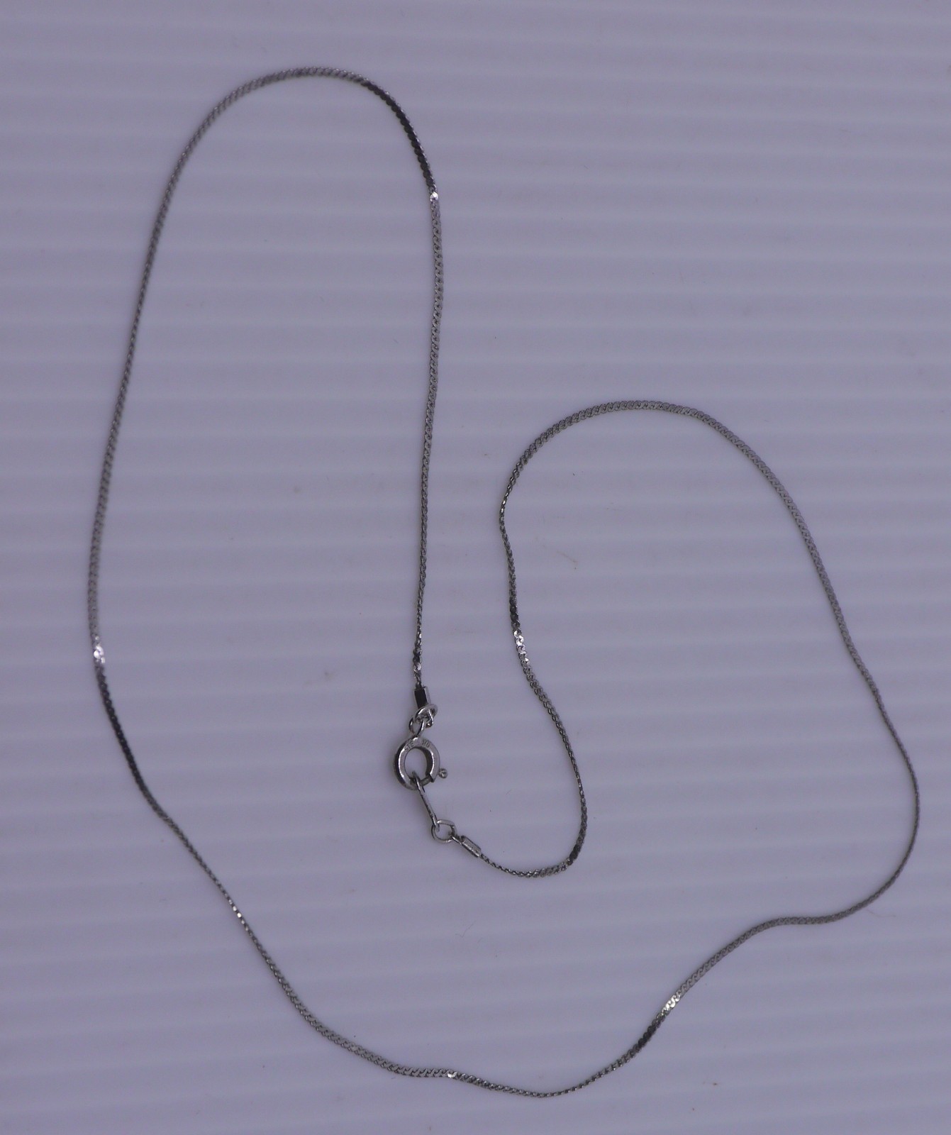L – VINTAGE AVON SIGNED STERLING SILVER THIN SERPENTINE CHAIN NECKLACE, 17.5 IN.