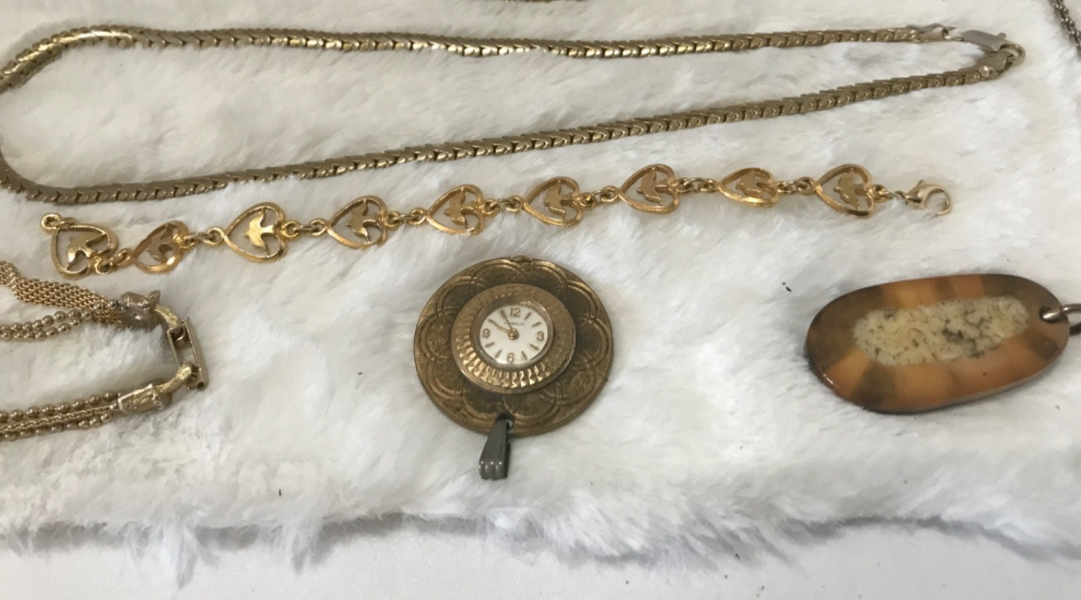 Lot of 14 Unique Gold Tone Costume Jewelry Necklaces Bracelet Brooch Earrings