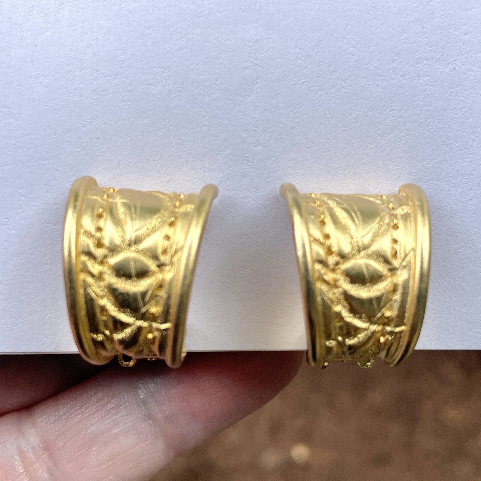 Vintage Orena Paris French Designer Runway Mogul Gold Tone Clip On Earrings