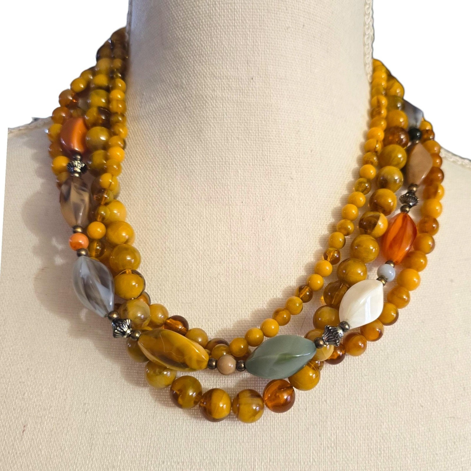Necklace Vintage Multi Strand Beaded Orange White Lucite 18″ Retro SKU2321