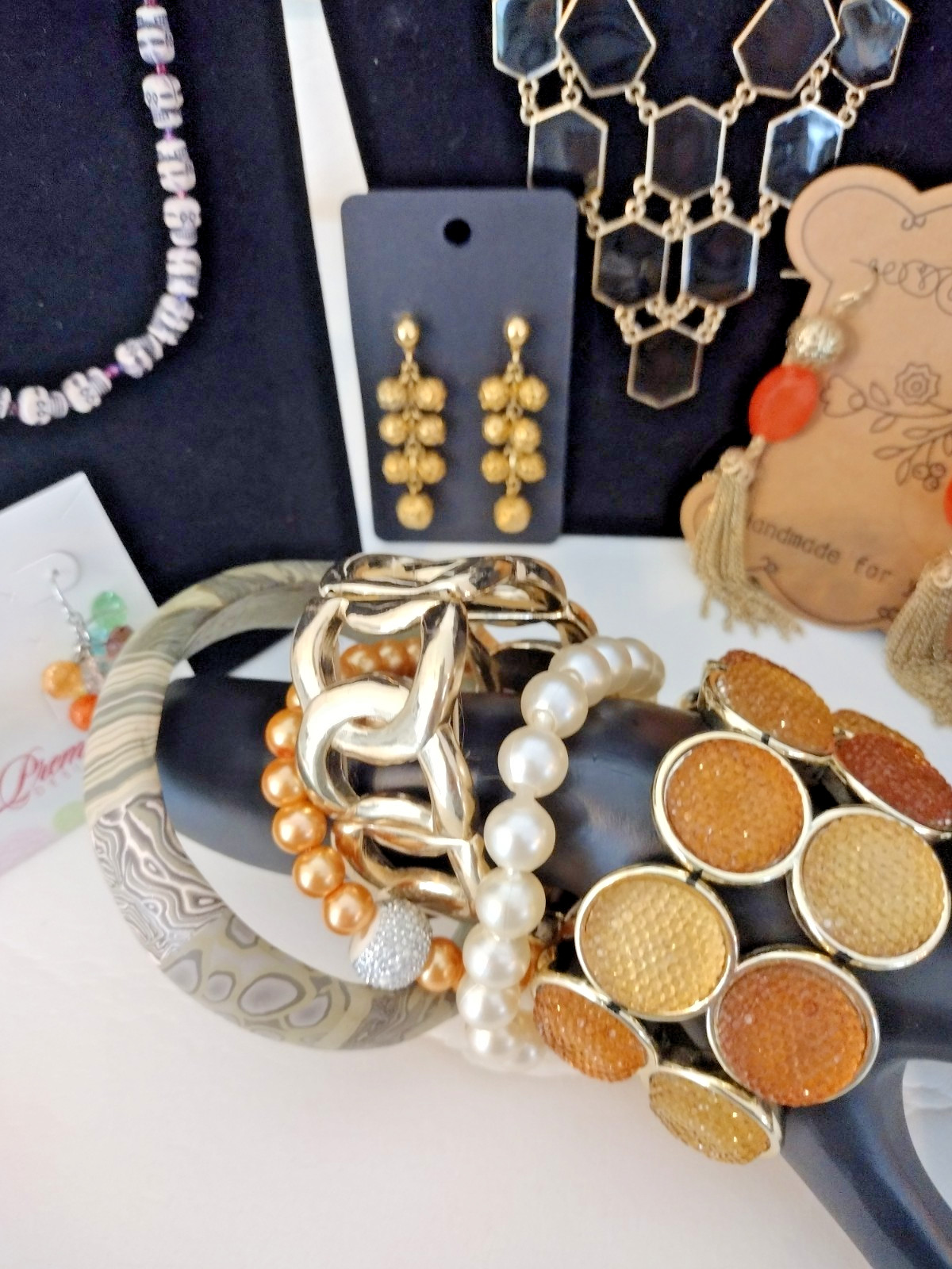 18 PC Vintage To Now Fashion SPRING STATEMENT JEWELRY 100% Wearable No Broken