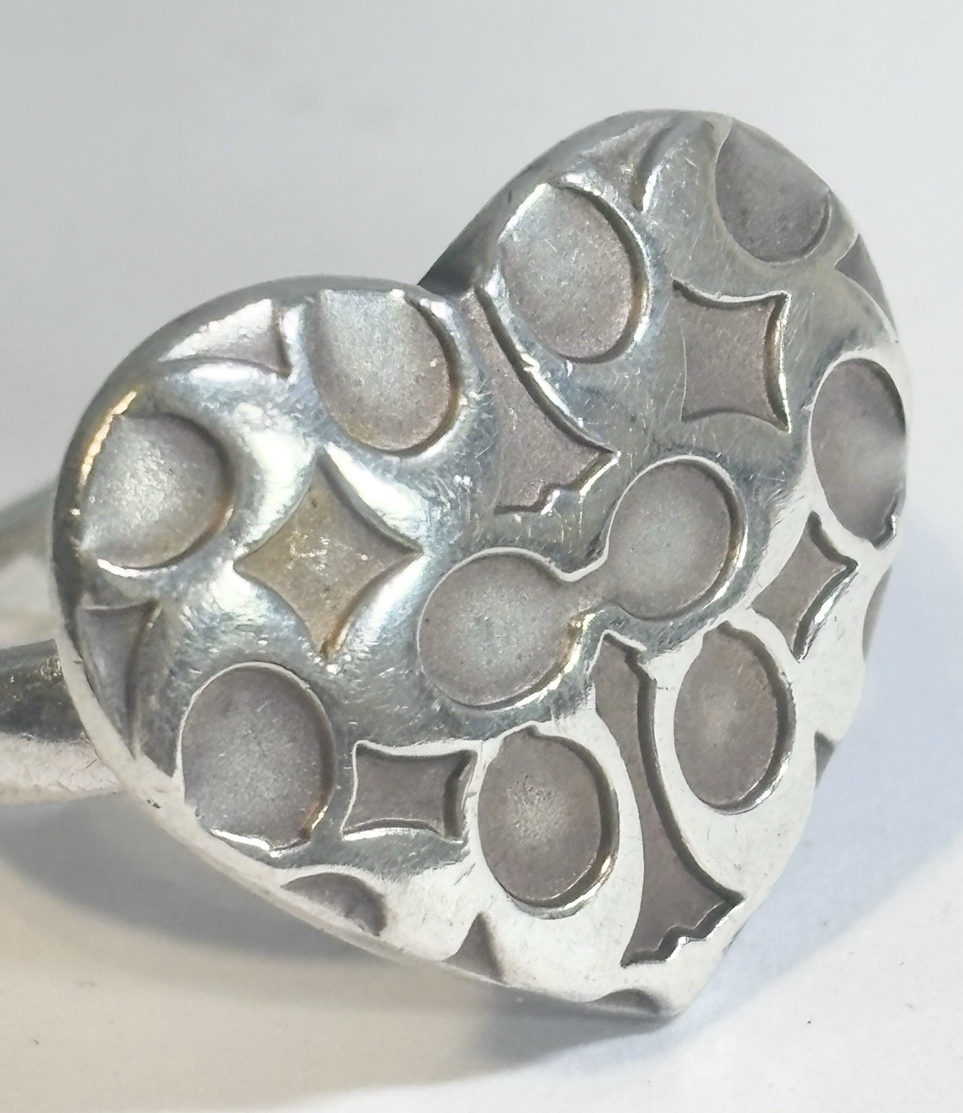 Vintage 925 Turkey Scalloped Heart Ring Size 6 1/4 20mm Center