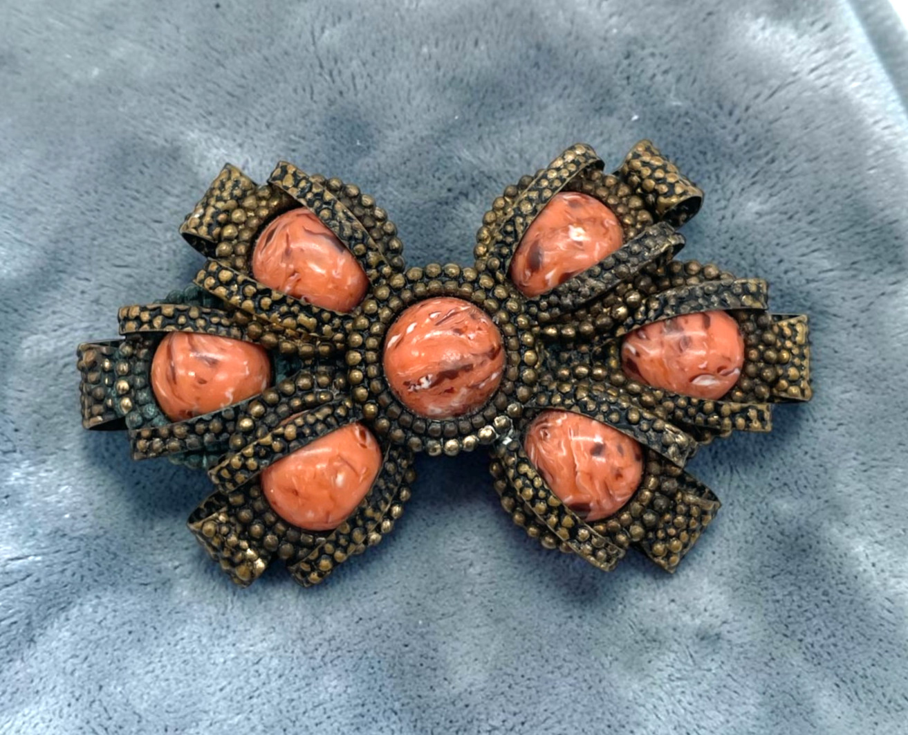 VTG Art Deco Textured Brass Ribbon Faux Coral Cabochon Brooch 2.5″
