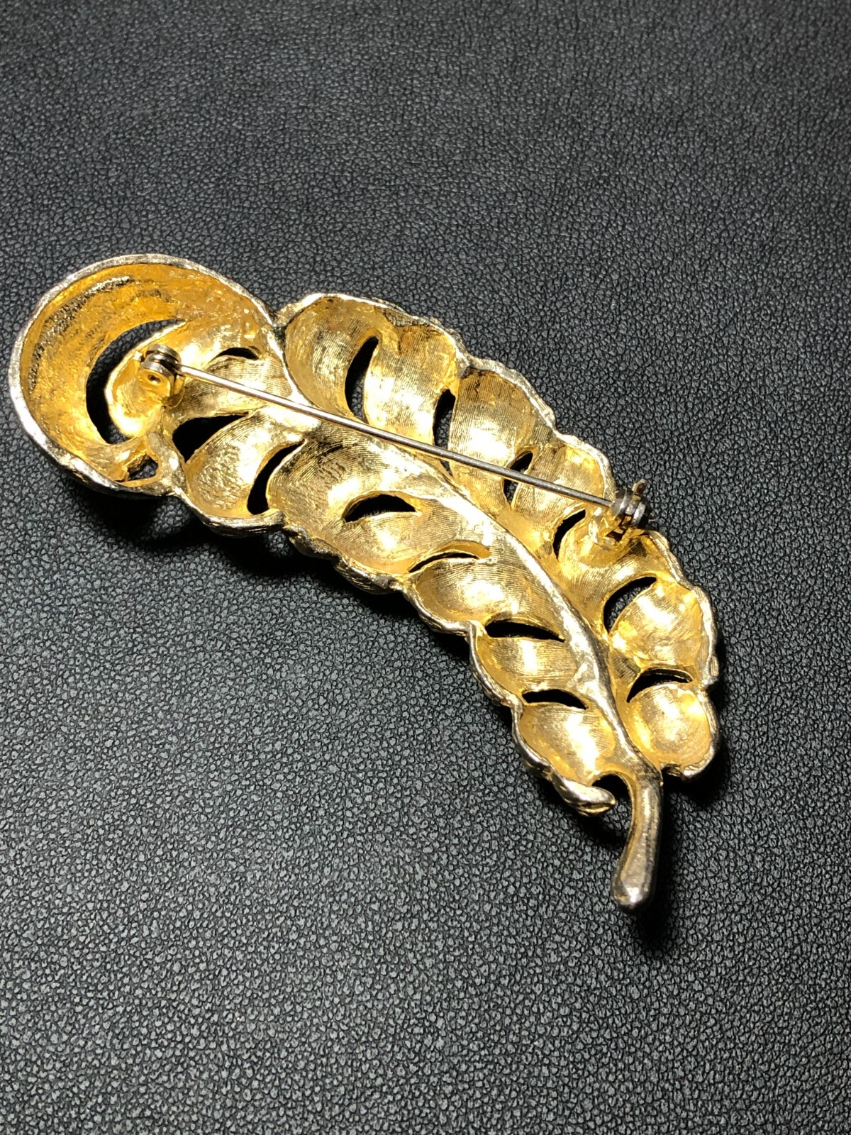 Massive Feather Gold Tone Brooch 6 1/2 cm