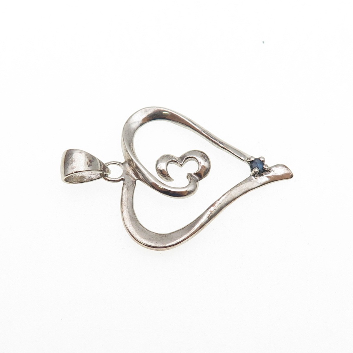 SONYA HOU Sterling Silver Vintage Real Round-Cut Sapphire Heart Charm Pendant