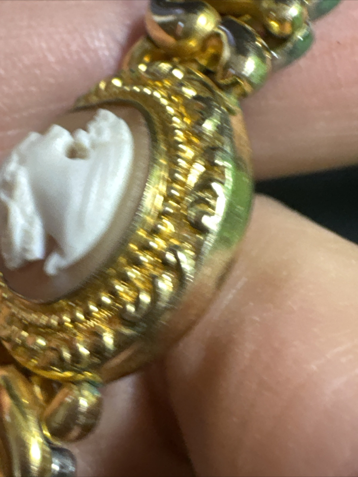 Vtg Pitman & Keeler American Queen Cameo Expansion Sweet Heart Chocker Necklace