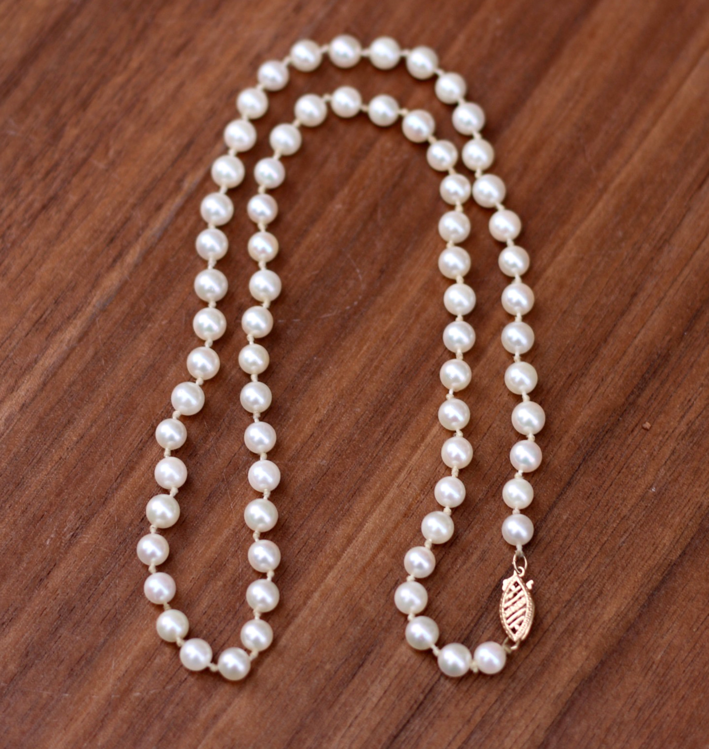 Stunning Vintage 14K Yellow Gold Strand Cultured Pearl Necklace 5.3 mm 19.5″
