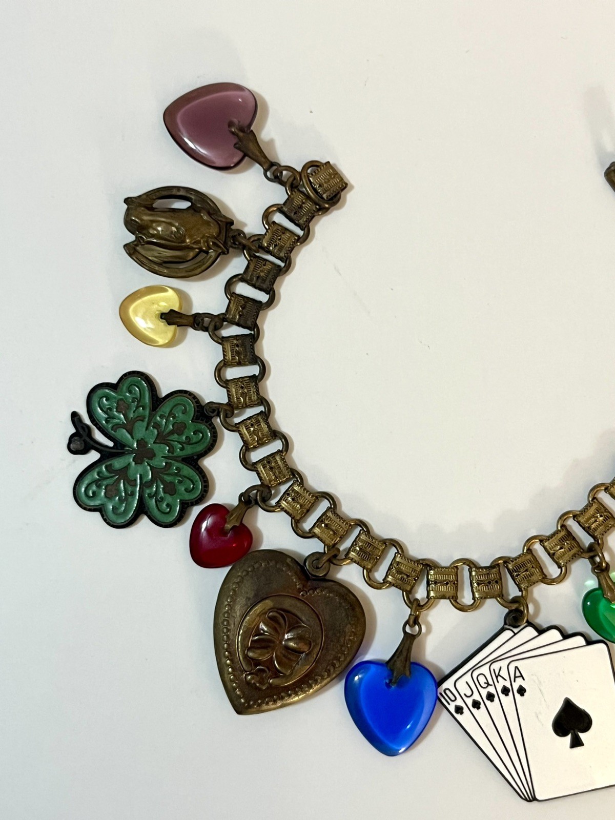 Vintage Charm Bracelet Poker Shamrock Dangles Cards Hearts Glass Works Studio ?