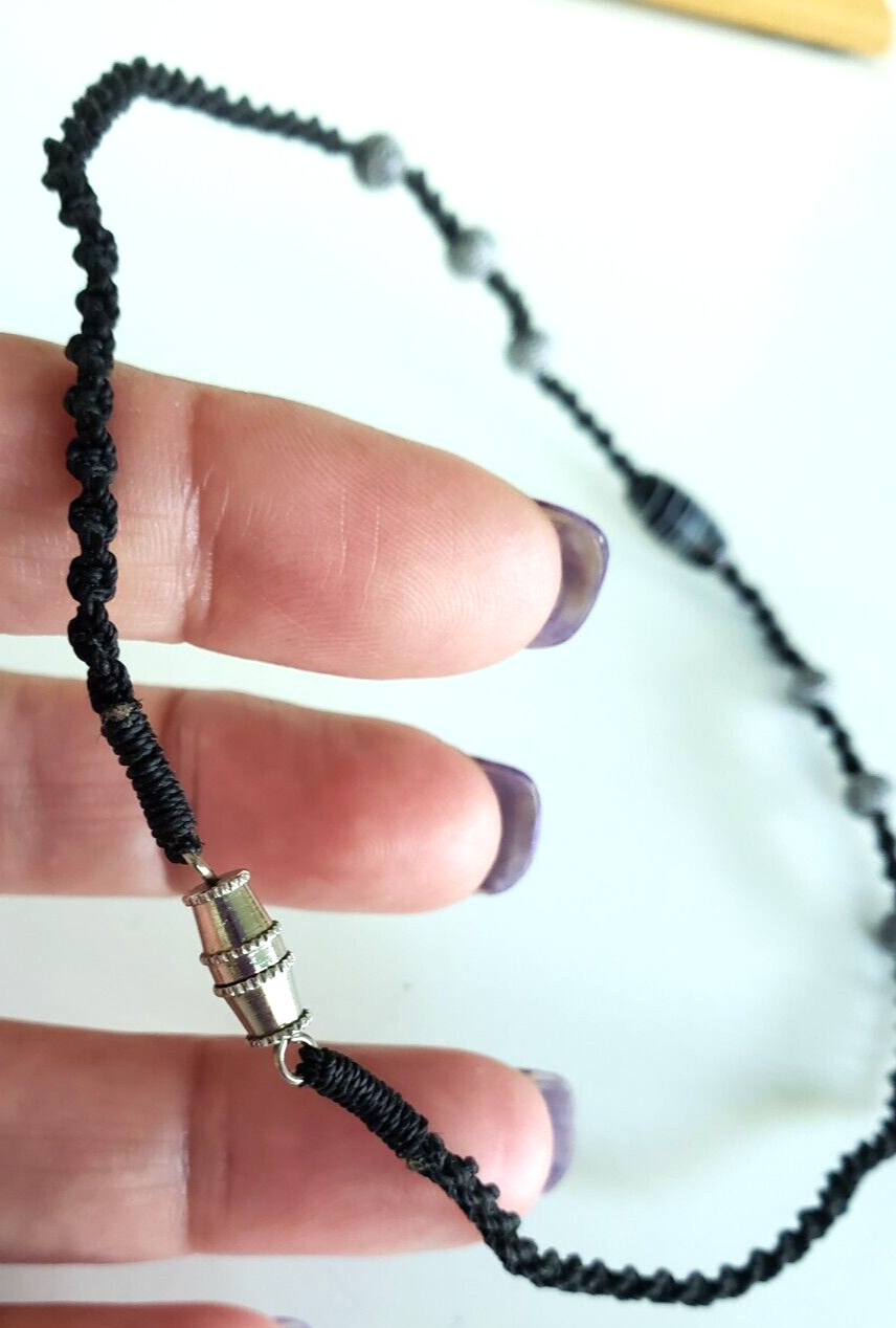 Vintage Banded Agate Glass Hemp Macrame Choker Necklace 14.5″ Black Cord