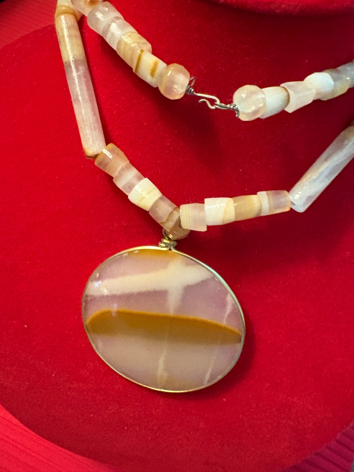 Vintage Cream White Brown Green AGATE 26 inches Pendant NECKLACE