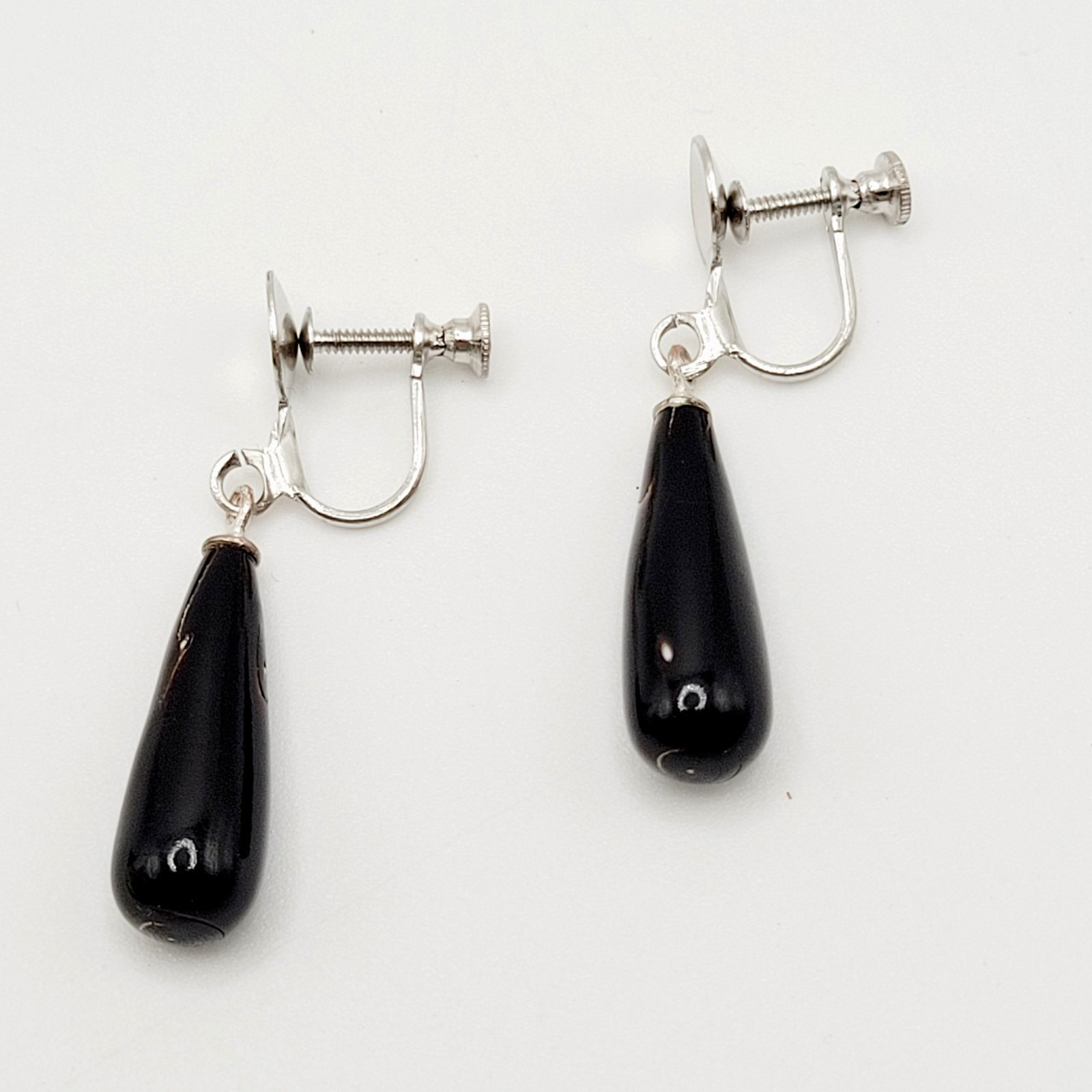 Hawaiian Natural Black Coral Teardrop Torpedo Mixed Tone Vtg Screw Back Earrings