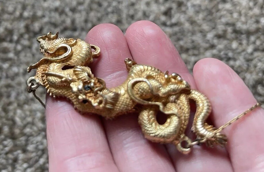 VTG Signed ALVA Museum Replica Menuki Fighting Dragon Gold Tone Necklace