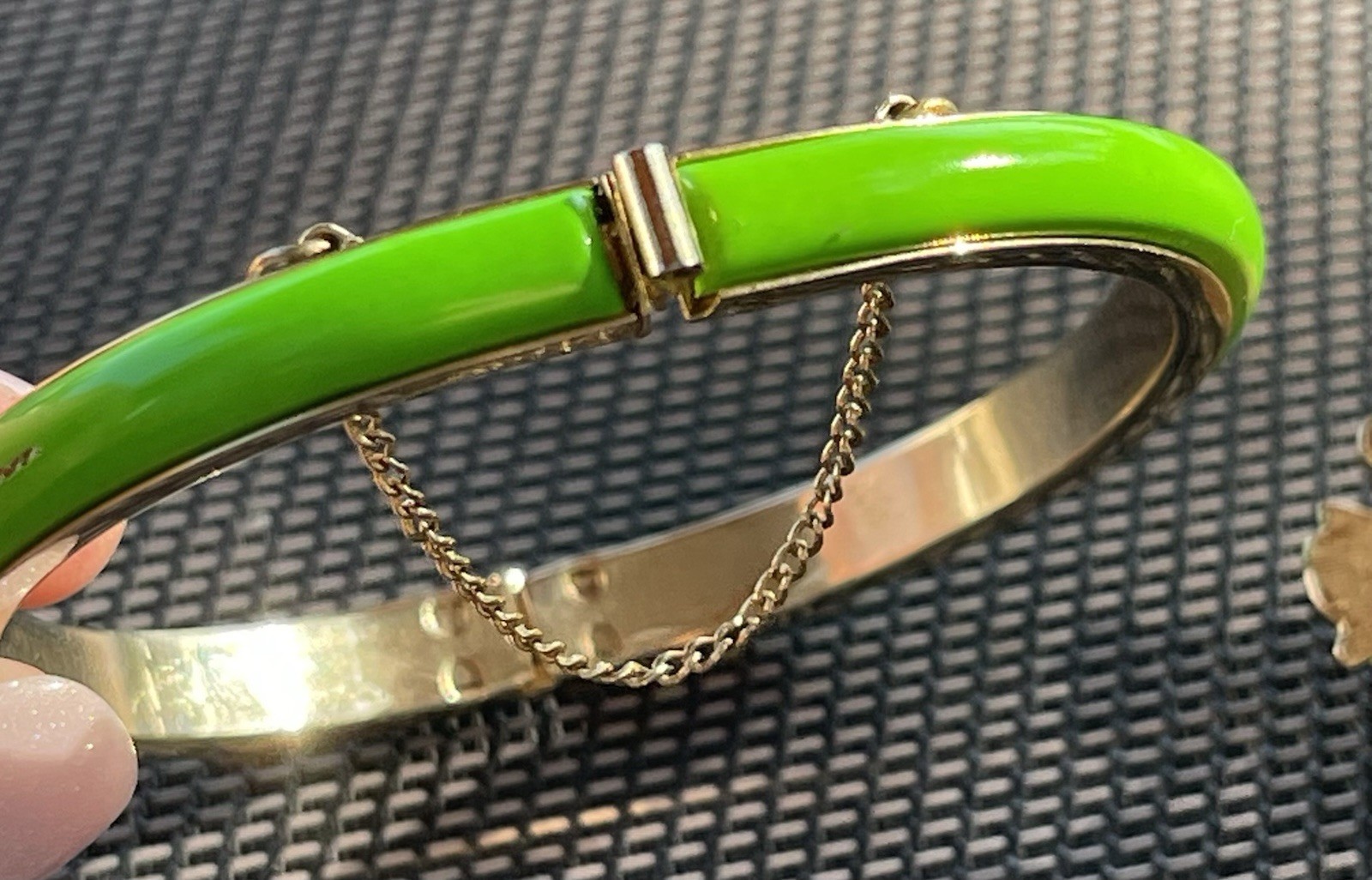 Vintage Lime Green Enamel Flower Bracelet And Clip On Earrings Set 60s