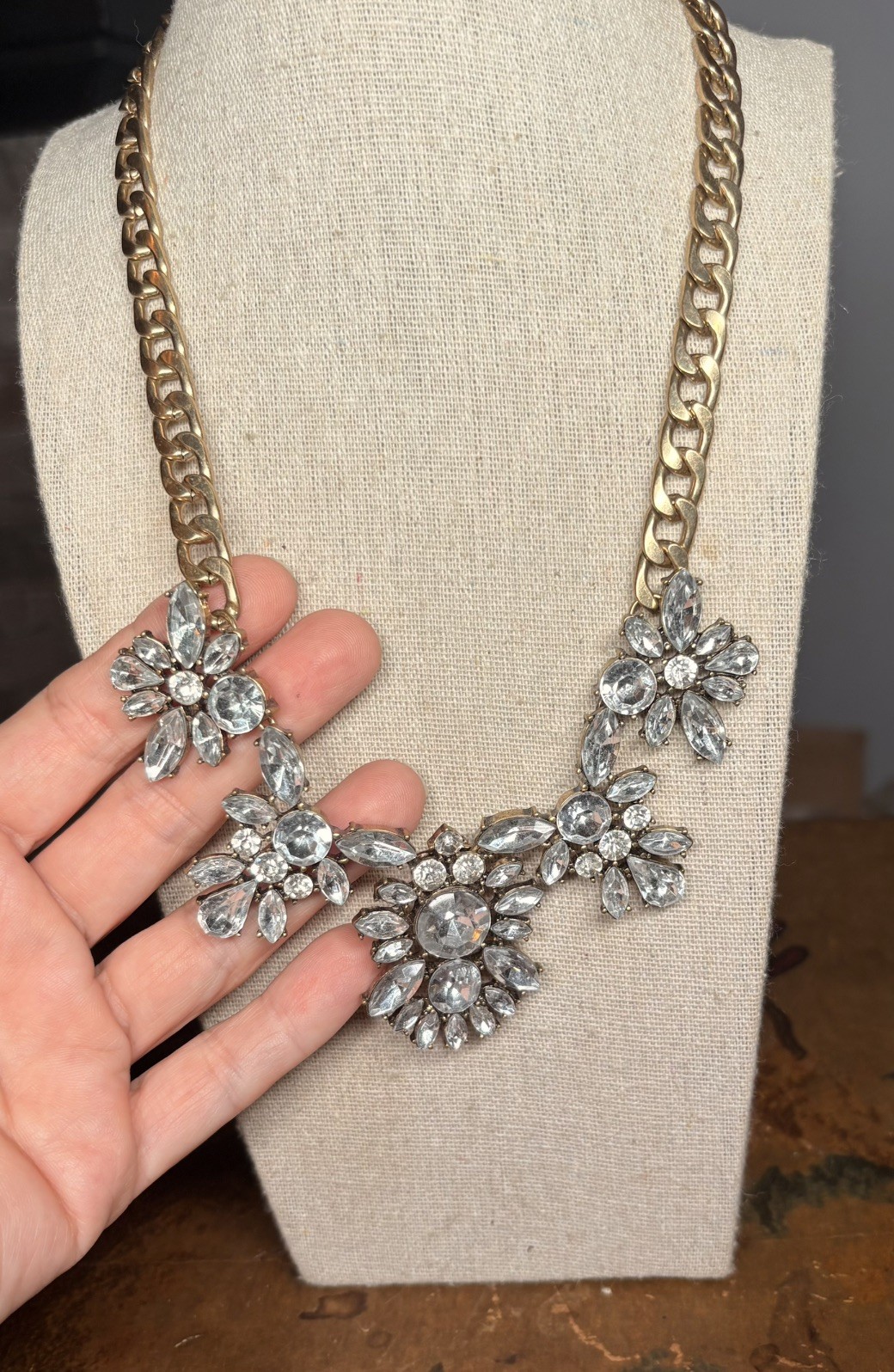 Vintage Romantic Gold Large Rhinestone Flower Bib Statement Necklace 16-18in