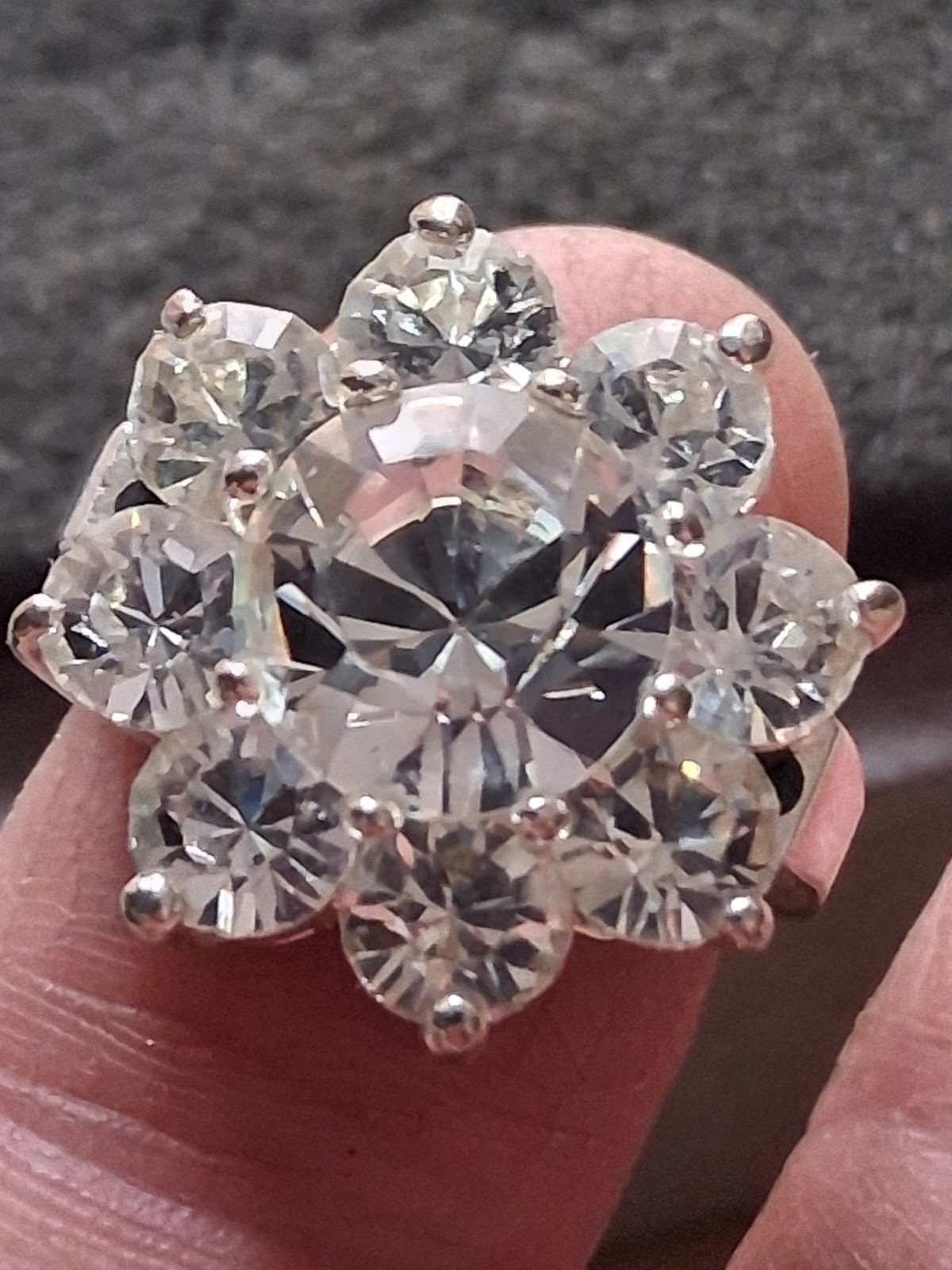 VTG Daisy/sunflower clear rhinestone cluster silverplated cocktail ring. SZ 5.5
