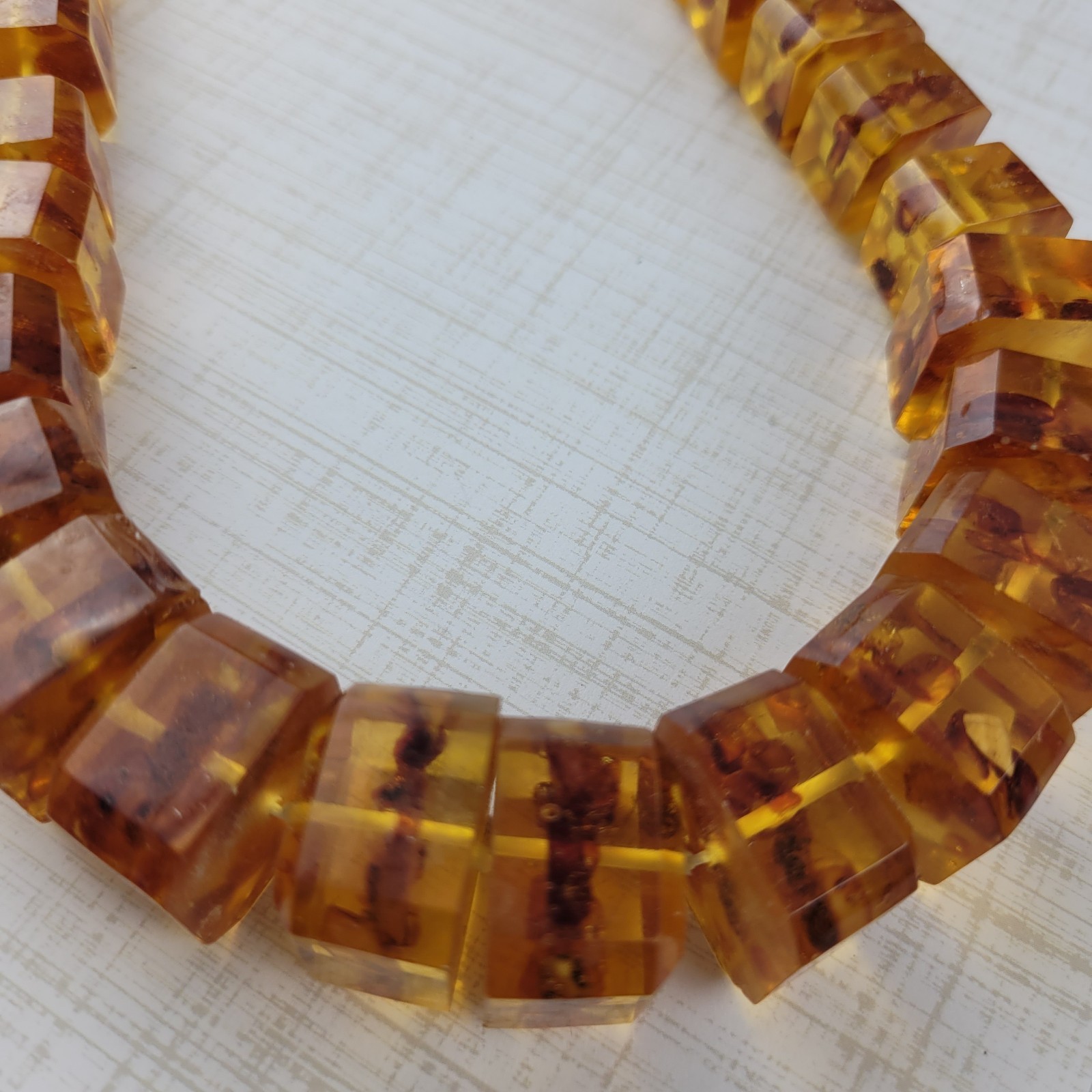 Vintage Faux Amber Golden Honey Chunky Cube Graduated Bead Necklace 28″ READ