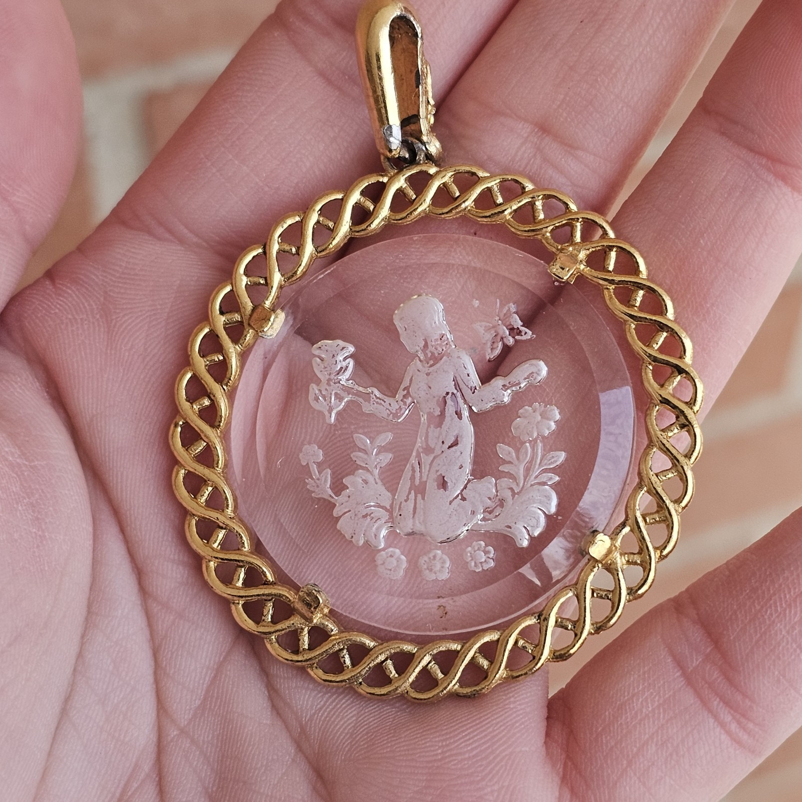 Vtg CROWN TRIFARI Carved Glass Intaglio Cameo Pendant Only Girl Flowers READ