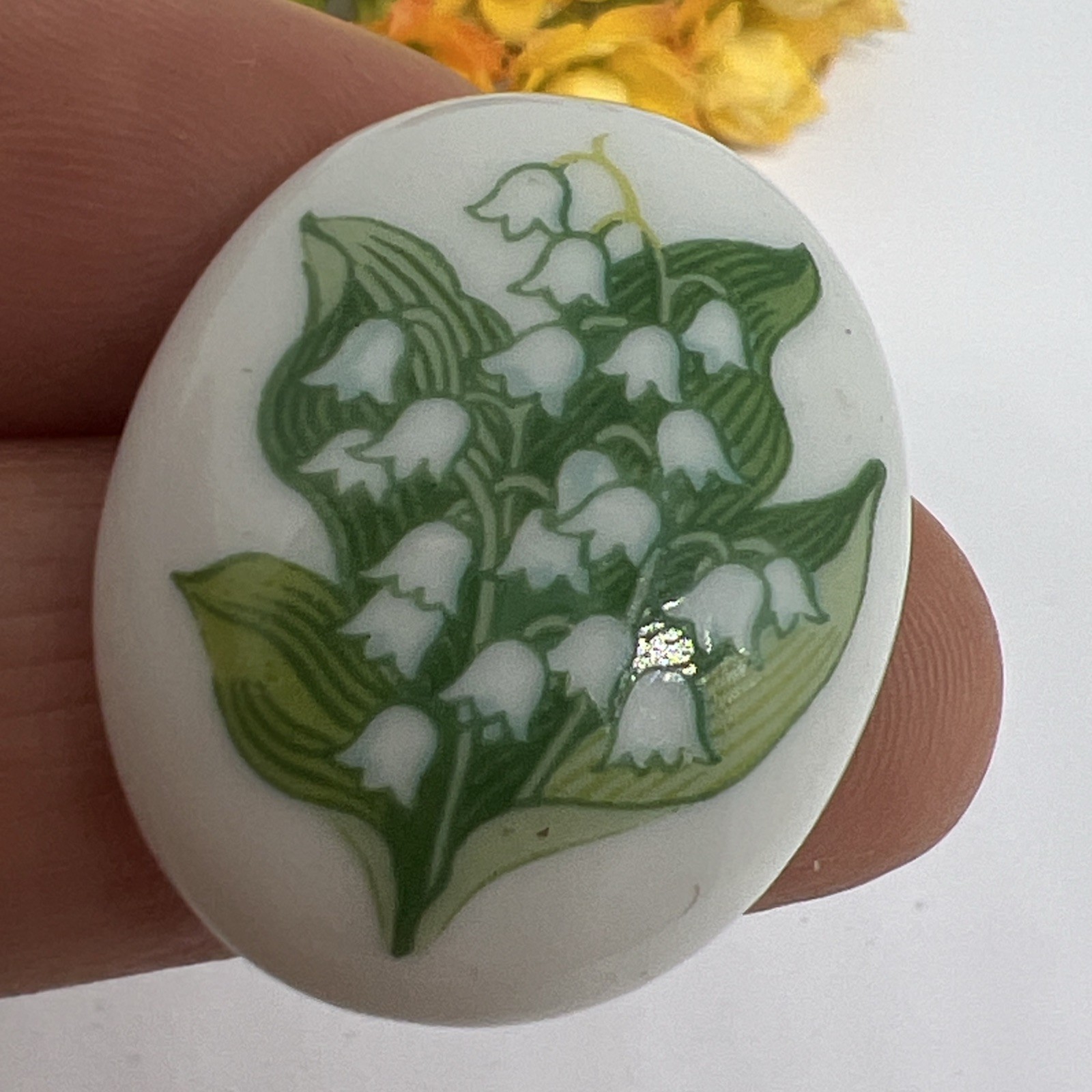 Vintage 1990 Avon Pierced Earrings Porcelain Oval Floral Lily Of The Valley