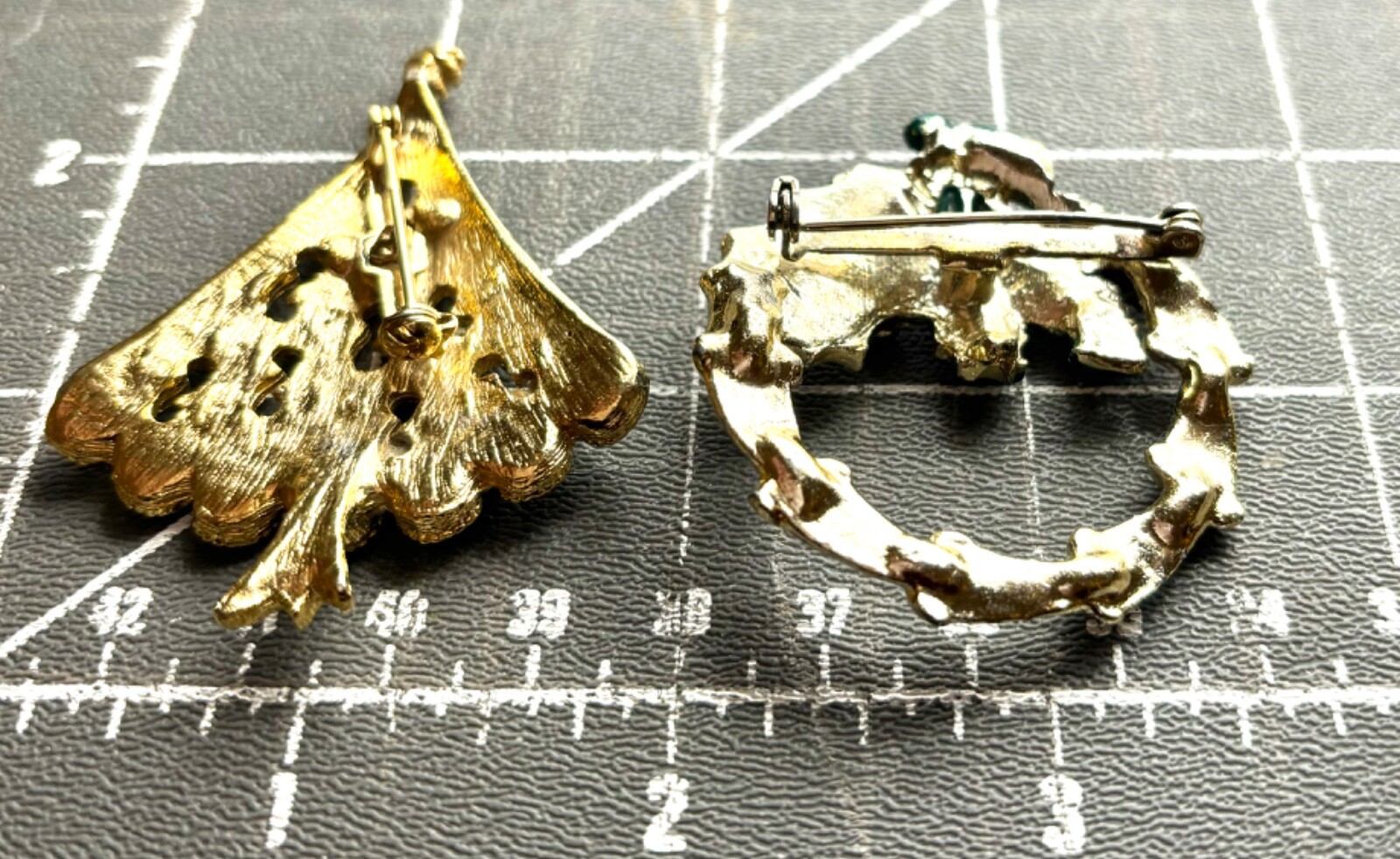 LOT OF 2 VINTAGE HOLIDAY PINS,CHRISTMAS BROOCHES,FESTIVE TREE,CELEBRATE,COLLECT