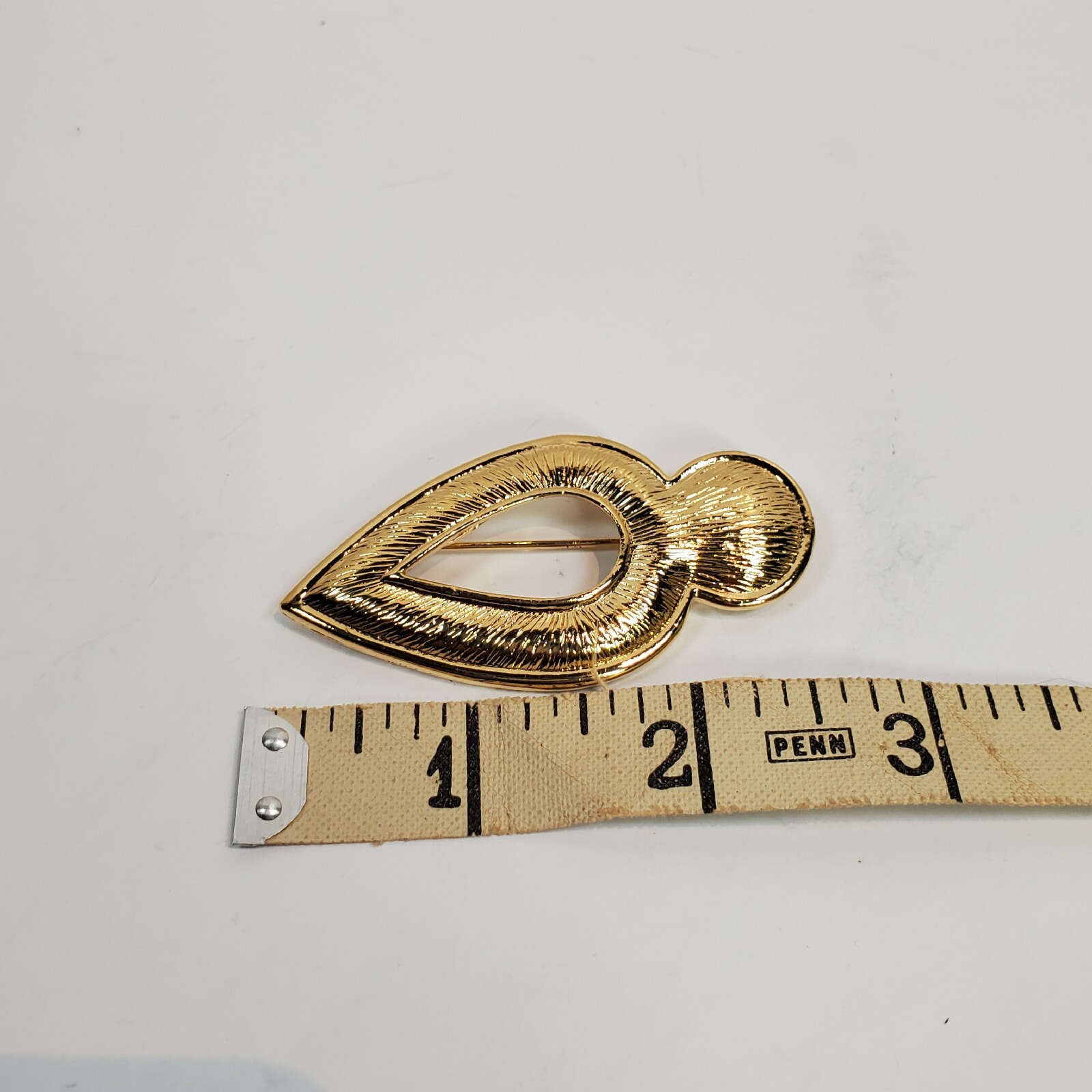 Vintage Spade Brooch Pin Goldtone Gerry’s Arrowhead approximately 2 1/2in