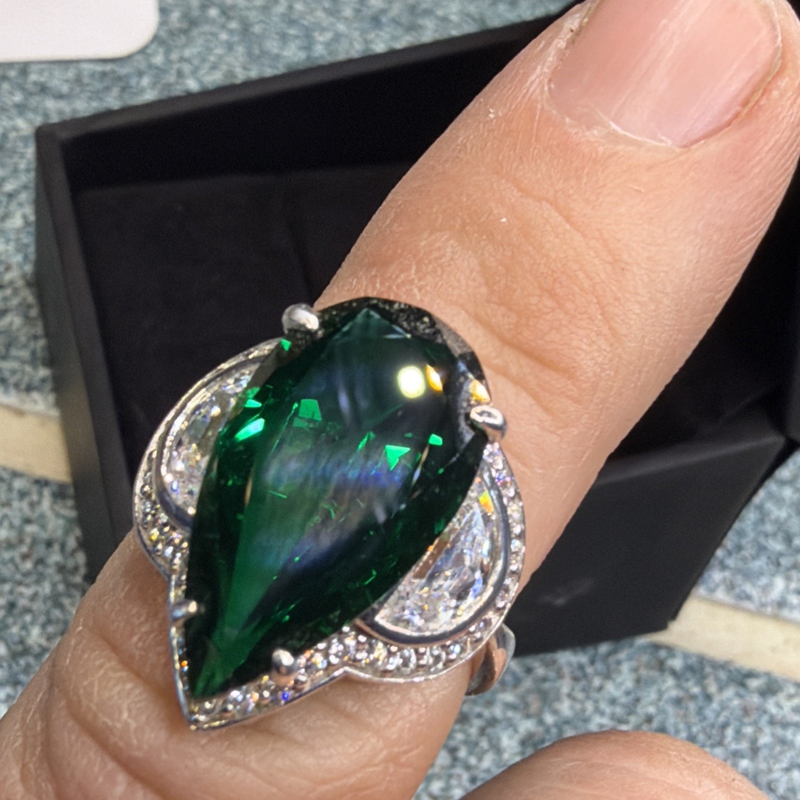 Daniel K Designer Sterling Silver 925 Pear-Cut Green Stone & Half-Moon Ring