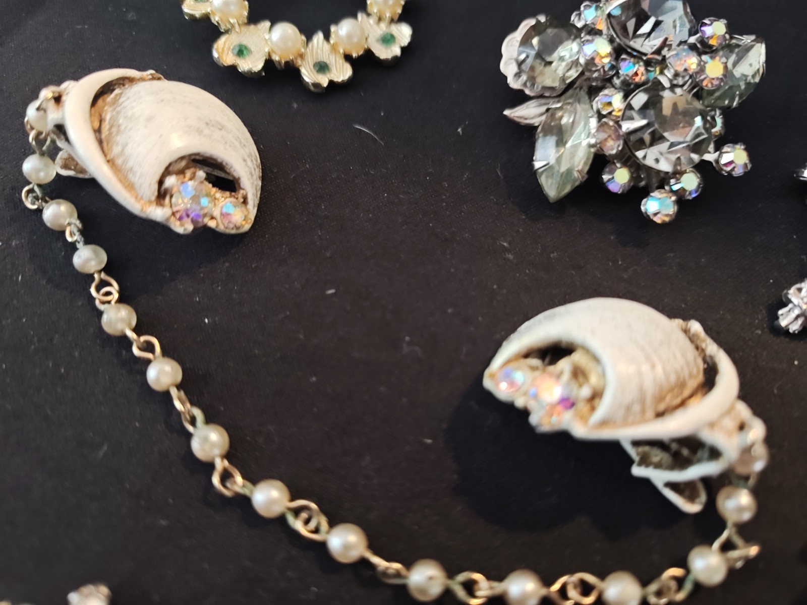 lot of vintage costume jewelry, Broaches, Earrings, Pins, Avon, Monet Others