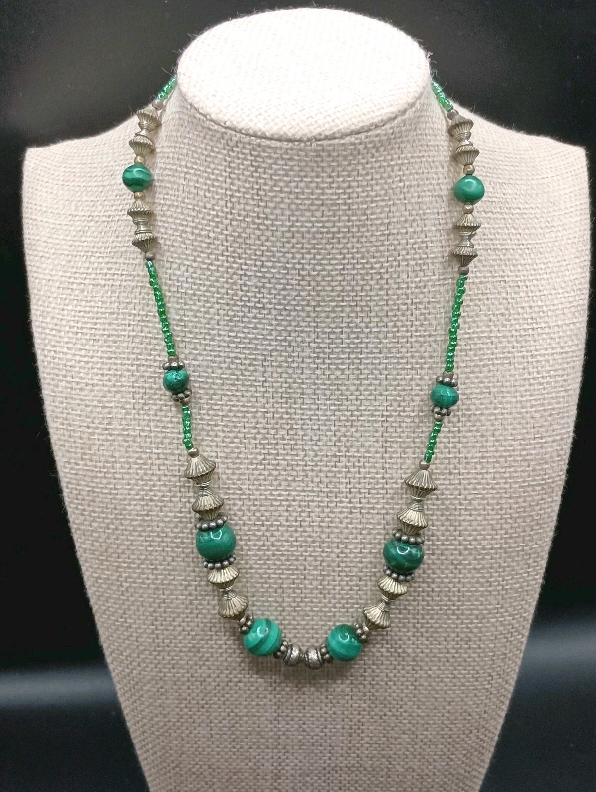 Vintage Green Malachite Beaded Necklace Southwestern Silver Tone Bicone Mexico