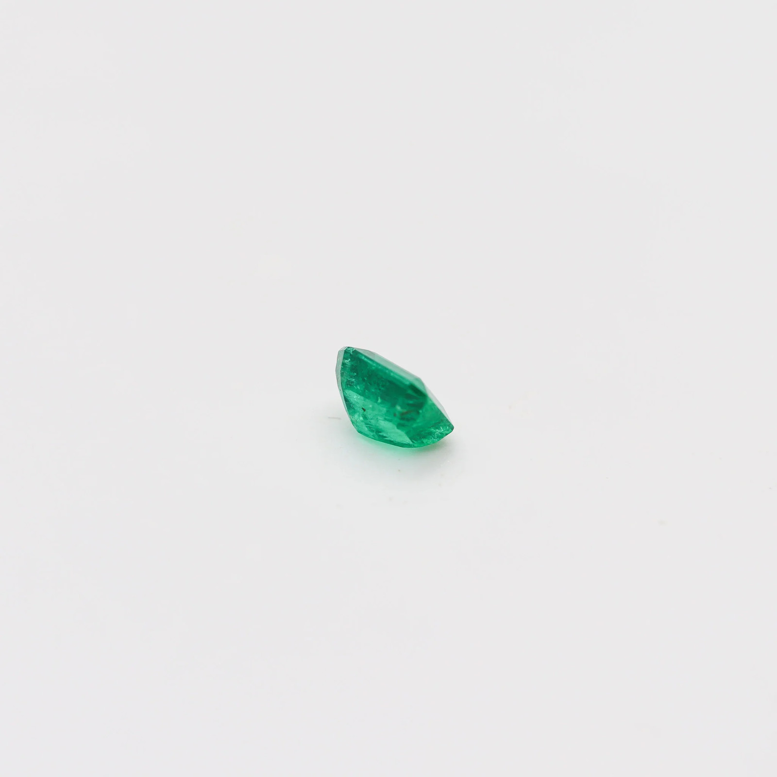 CERTIFIED Emerald Rectangular Shape Vivid Green 2.89 Carats AGL-1128590