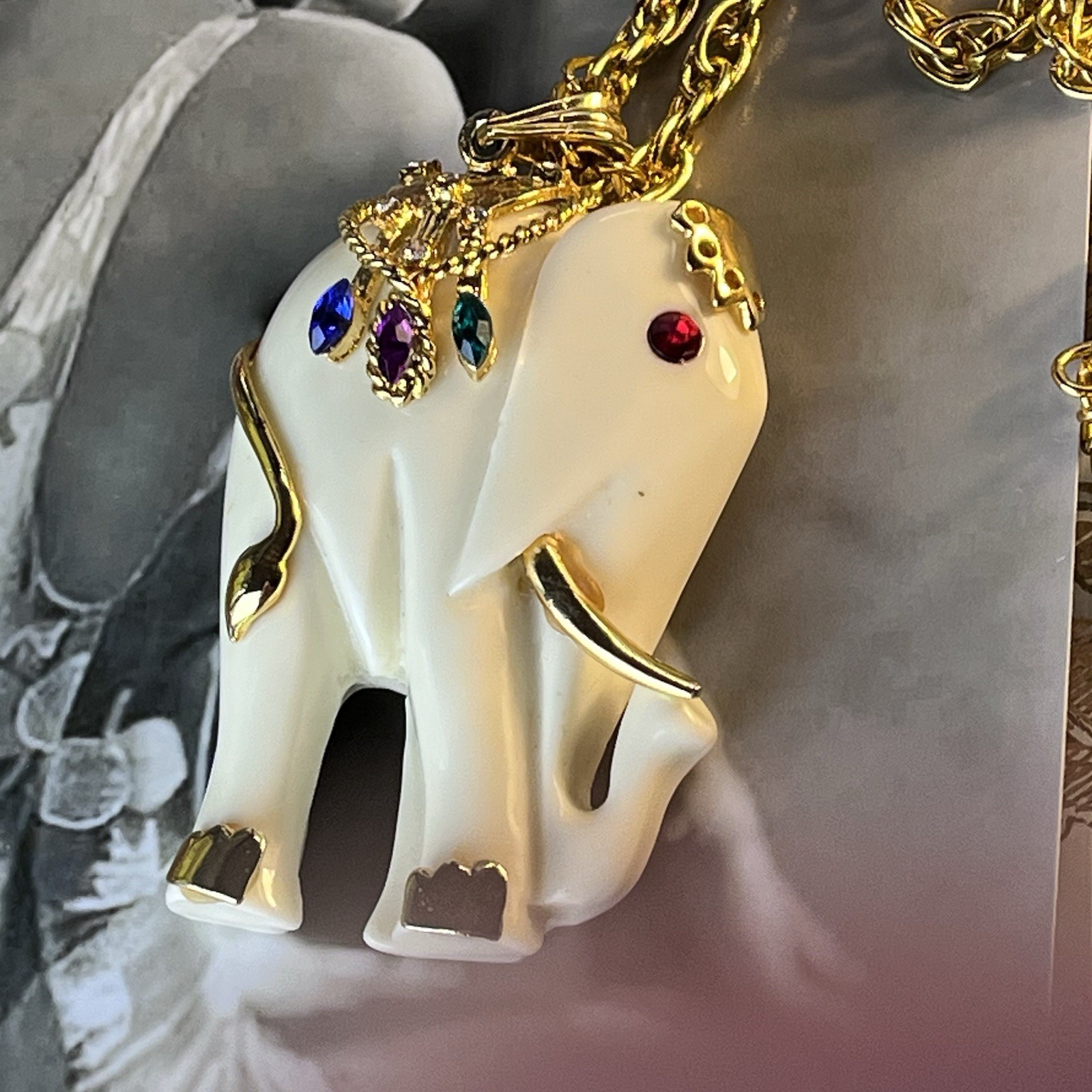 Vtg 2.25” Jeweled Elephant Pendant Necklace – Ivory Acrylic – Gold Tone – 24”